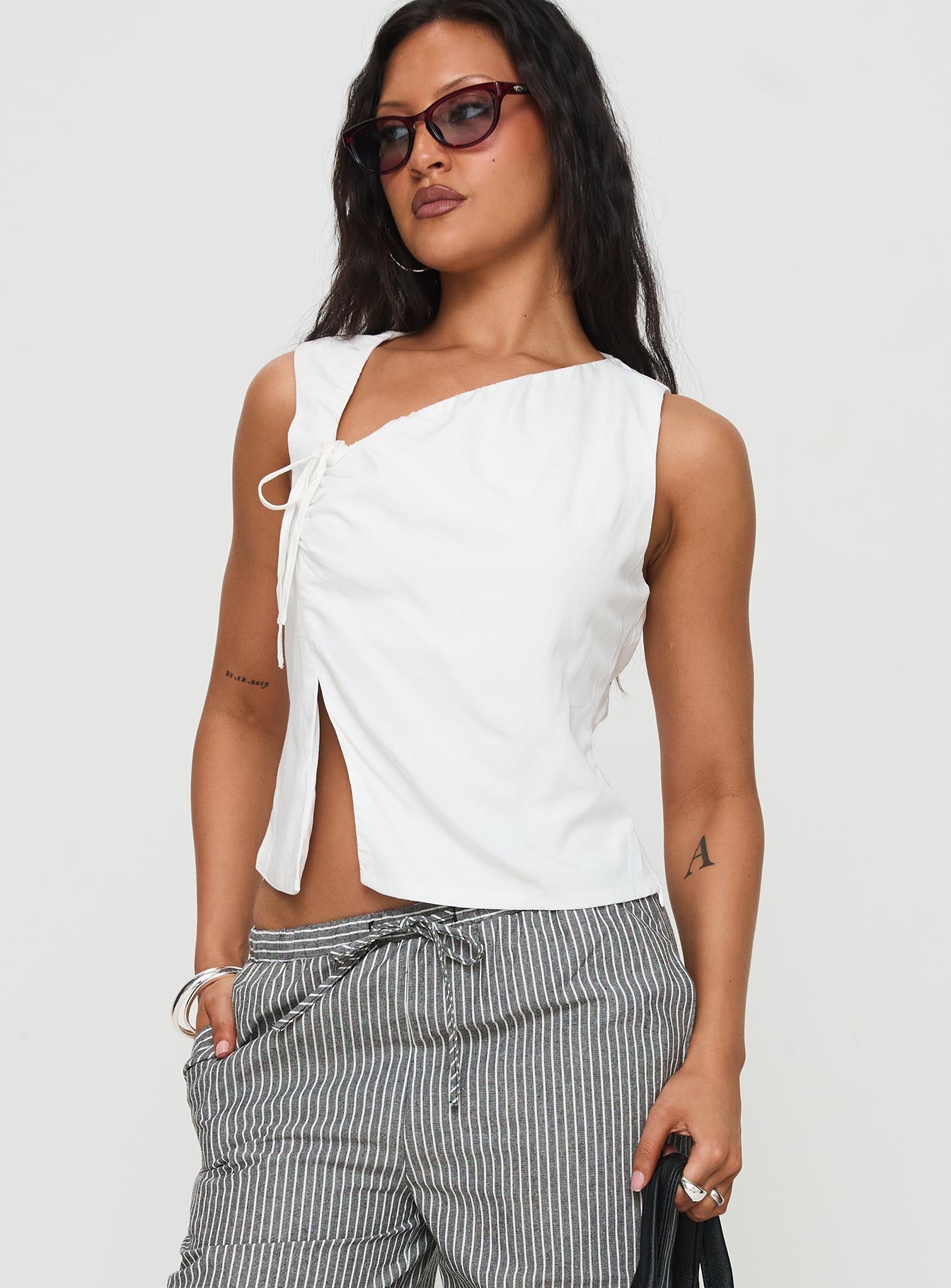 Shanara Top White、mySite、solidvoid