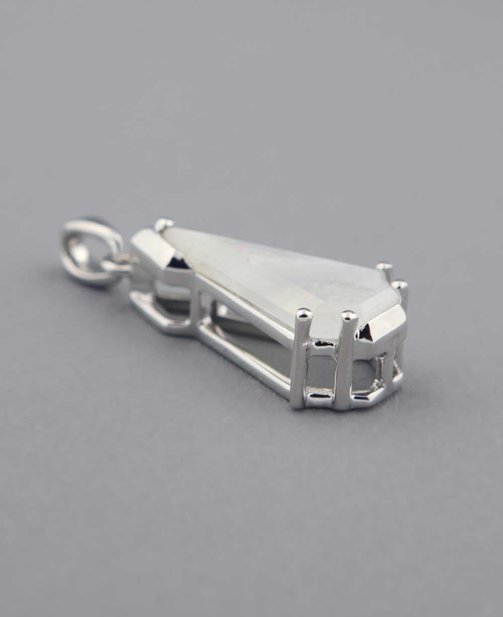 Tower of Tranquility Rainbow Moonstone Pendant、mySite、topwebapps