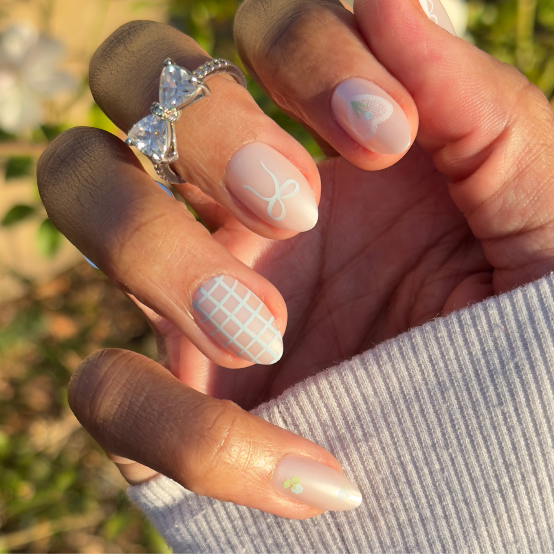 Coquette Country Mixed Pack - Press-On | Medium | Almond、mySite、solidvoid