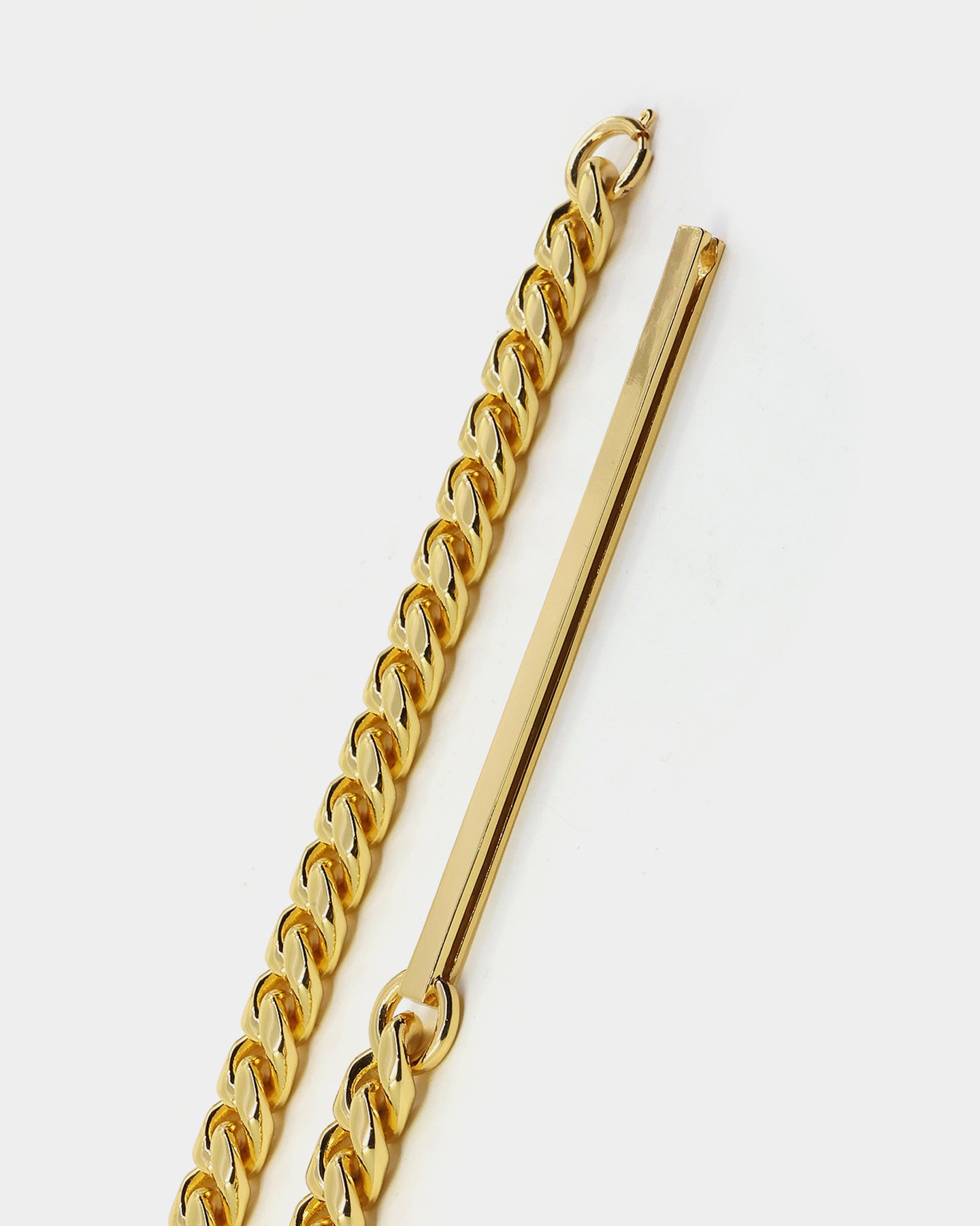 Saint Morta Custom Alpha 5 Letter Chain Gold、mySite、zt4zffjzw