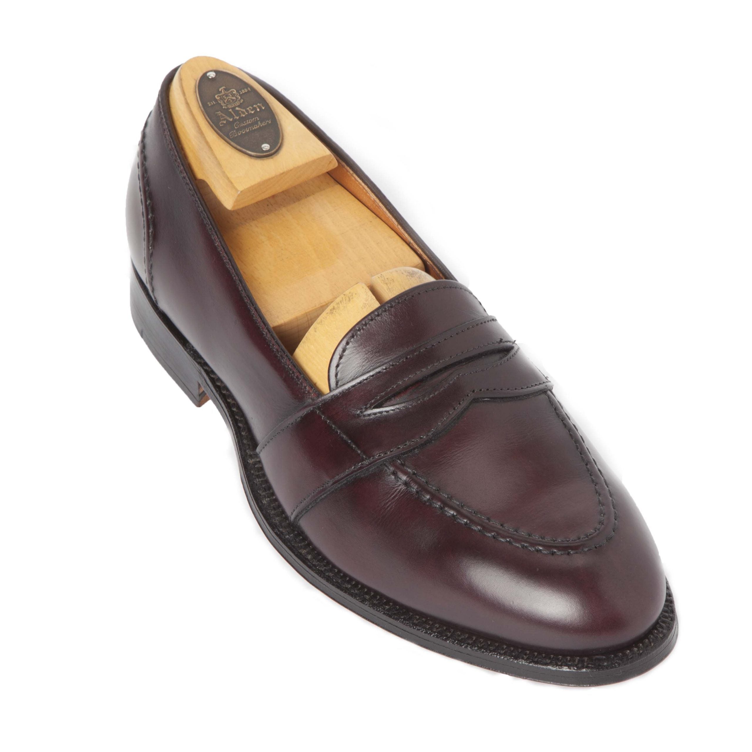  683 - Full Strap Loafer in Burgundy Calfskin、mySite、preschool7hills