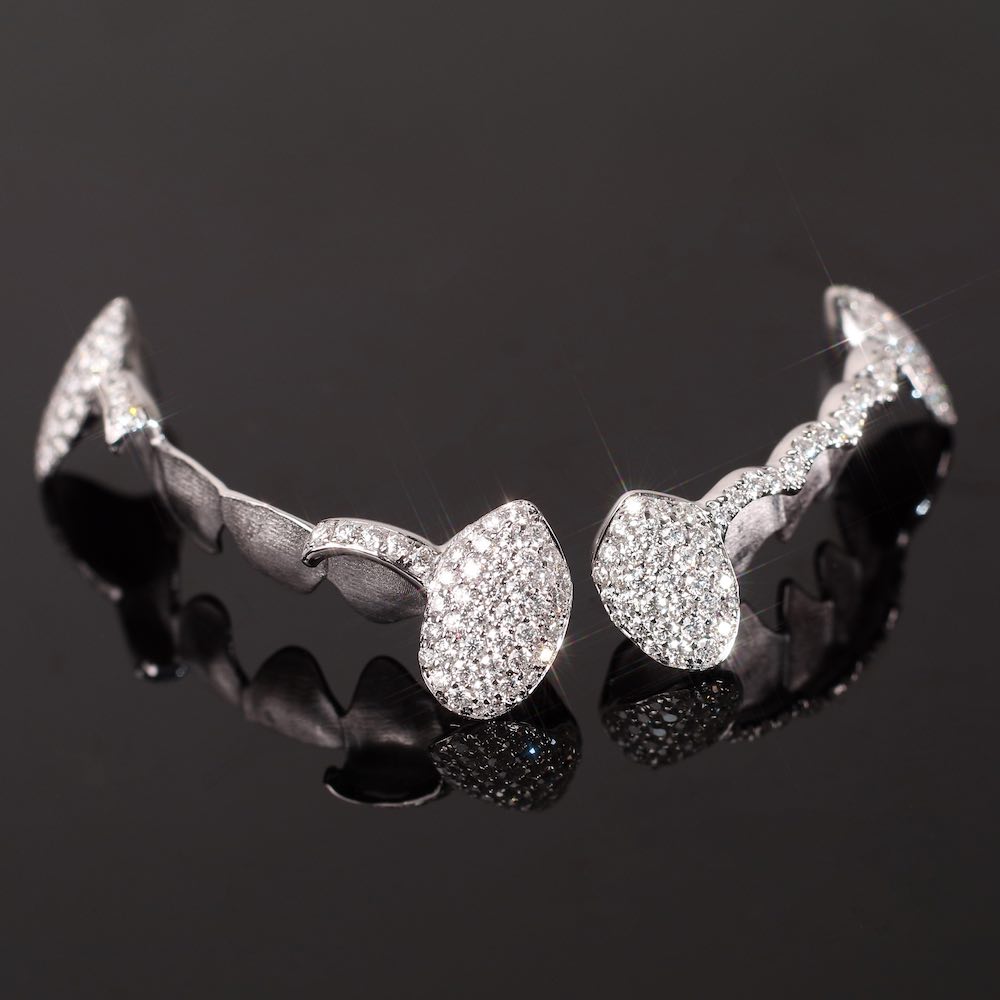 Tusk Bar Diamond Grillz、mySite、hinf8tx79