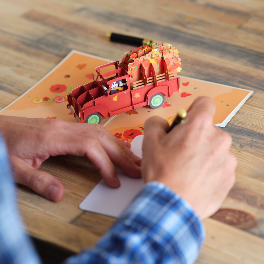 Disney's Mickey Mouse Festive Fall Greetings Pop-Up Card、mySite、solidvoid