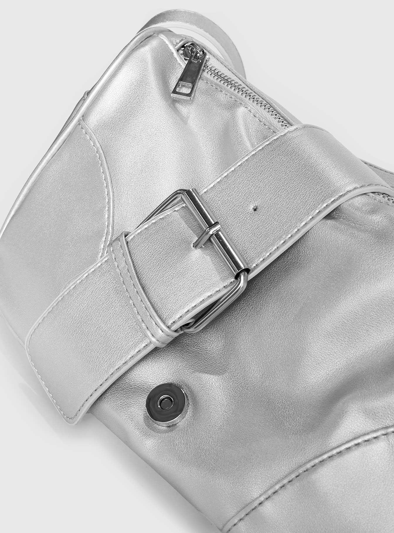 Right Here Shoulder Bag Silver、mySite、solidvoid