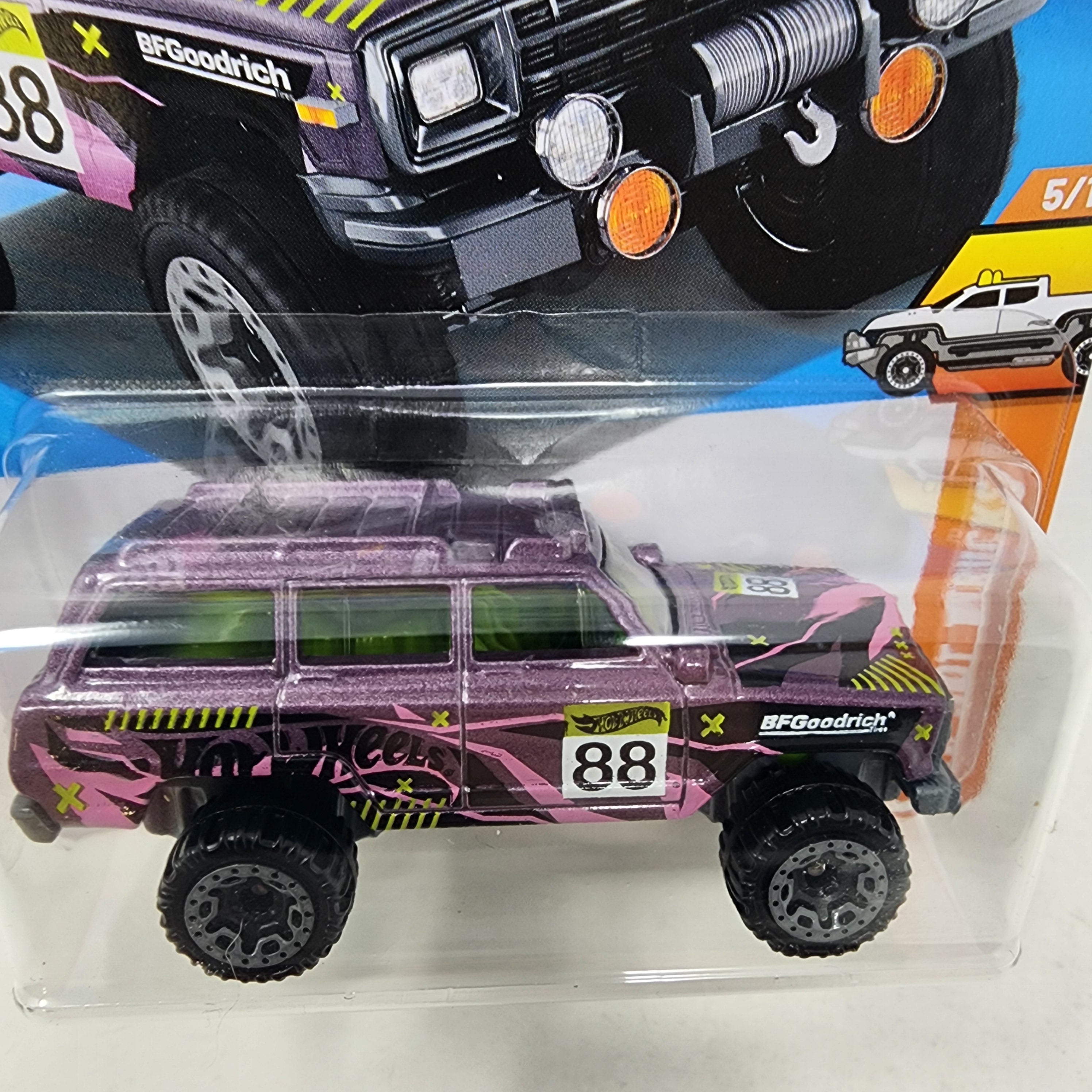 1988 Jeep Wagoneer #44 * Purple * 2025 Hot Wheels Case C * LONG Card、mySite、hgirdovlk