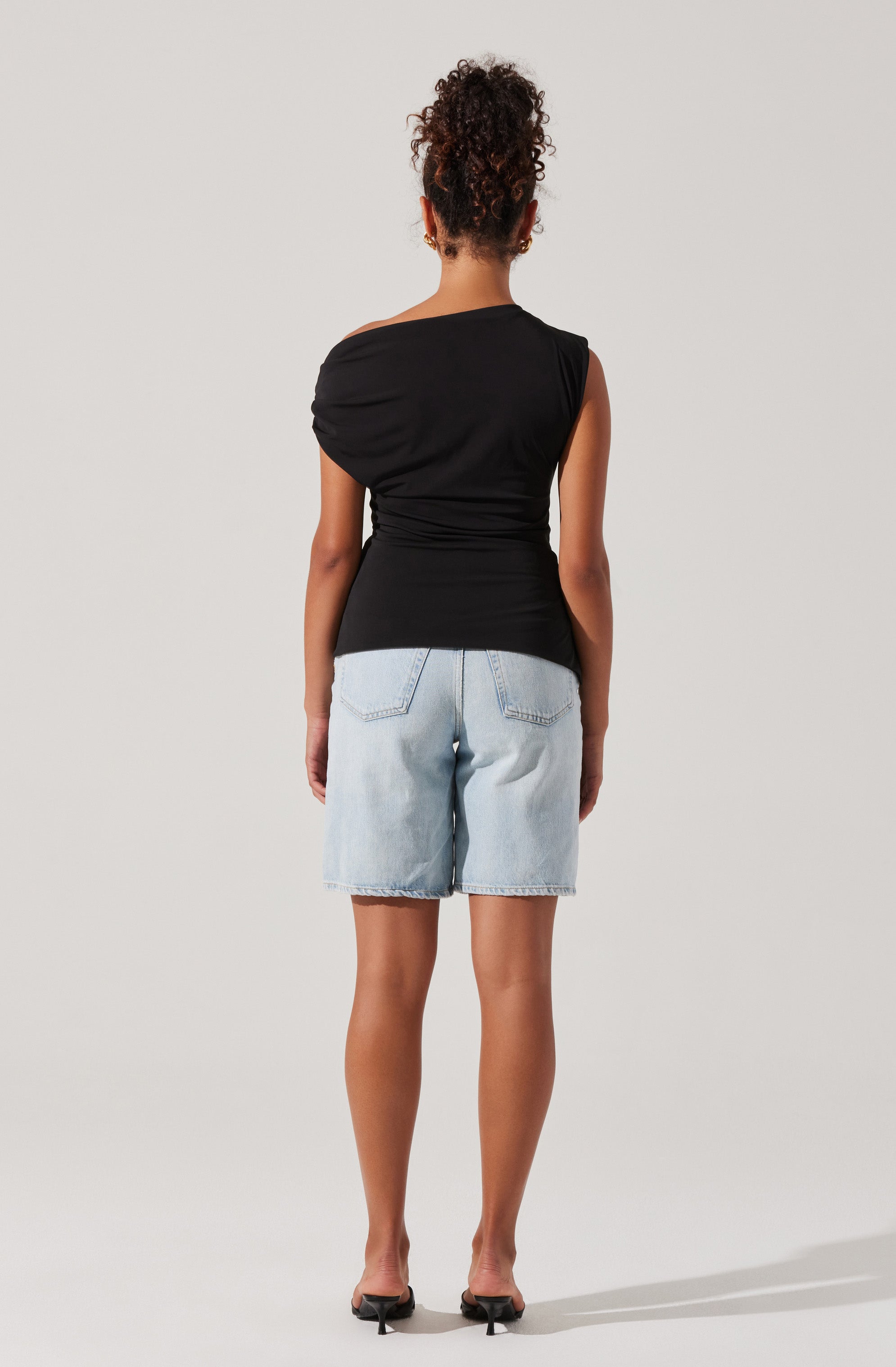 Aphra Twisted Off Shoulder Top、mySite、solidvoid