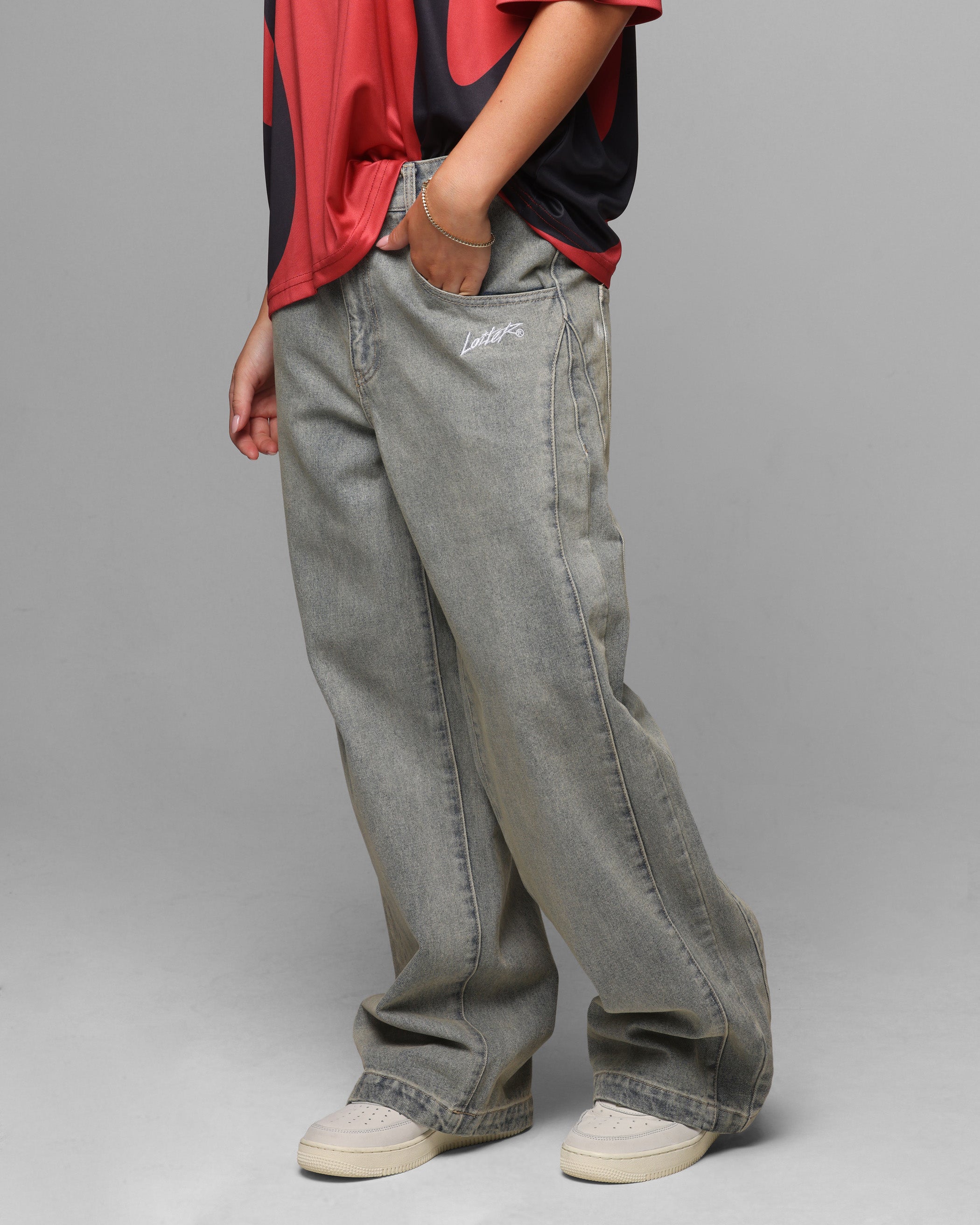 {product_title} - {shop_name}