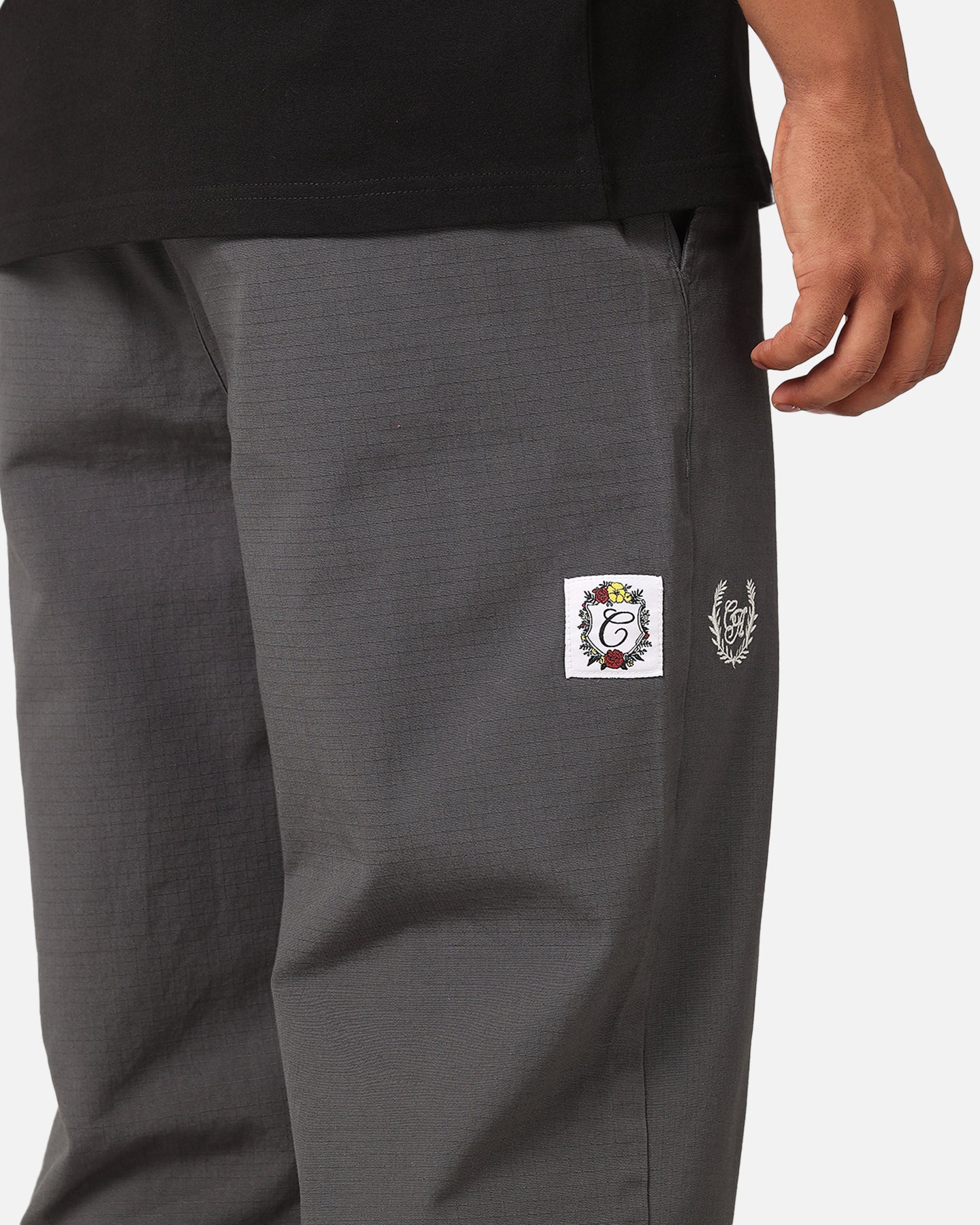 {product_title} - {shop_name}