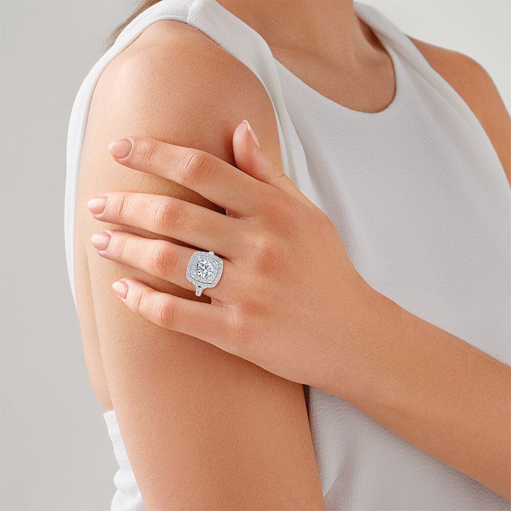 Round Brilliant Double Halo Moissanite Engagement Ring、mySite、hinf8tx79