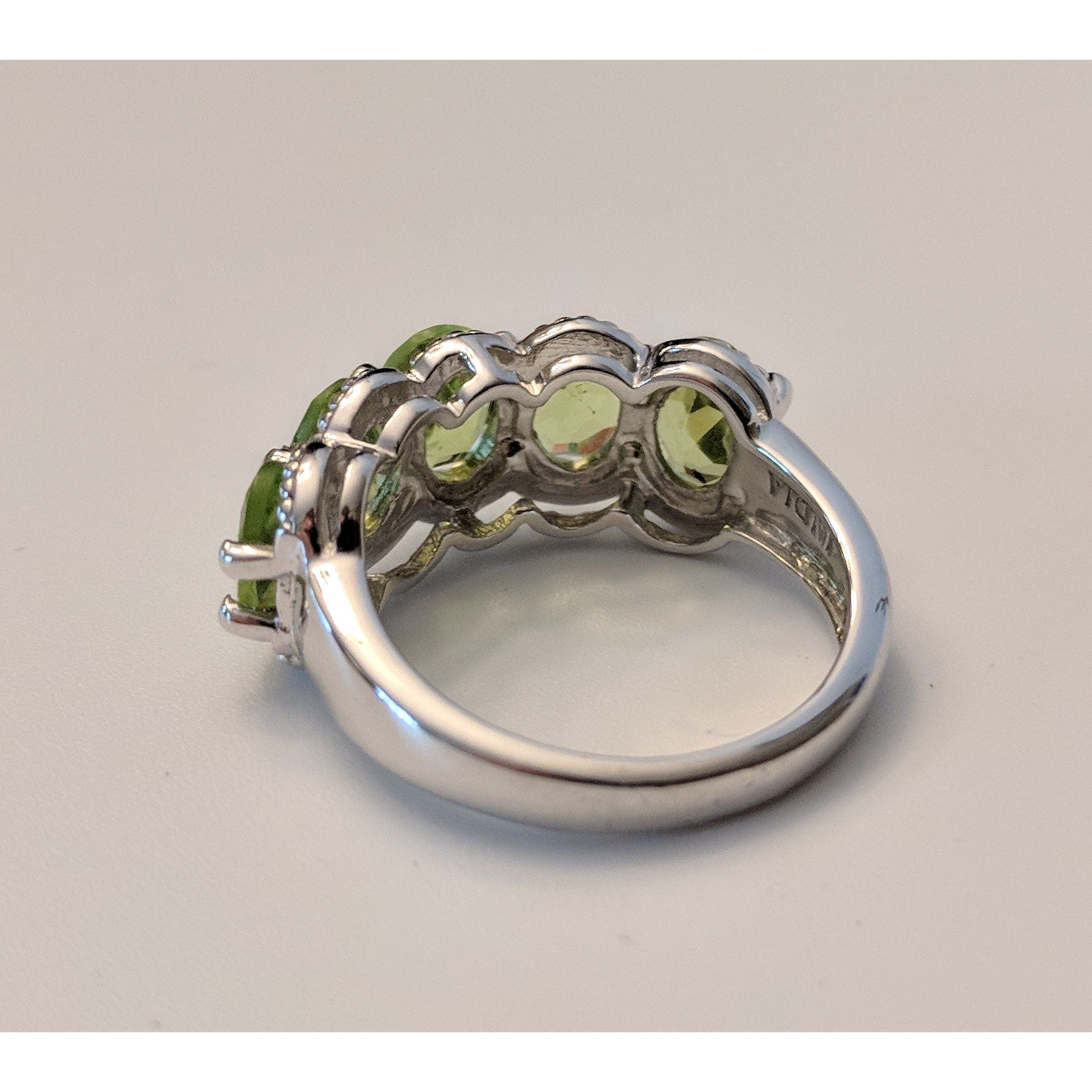 Gorgeous and Affordable 4ctw Peridot Ring in 925 Silver、mySite、g9winljtr