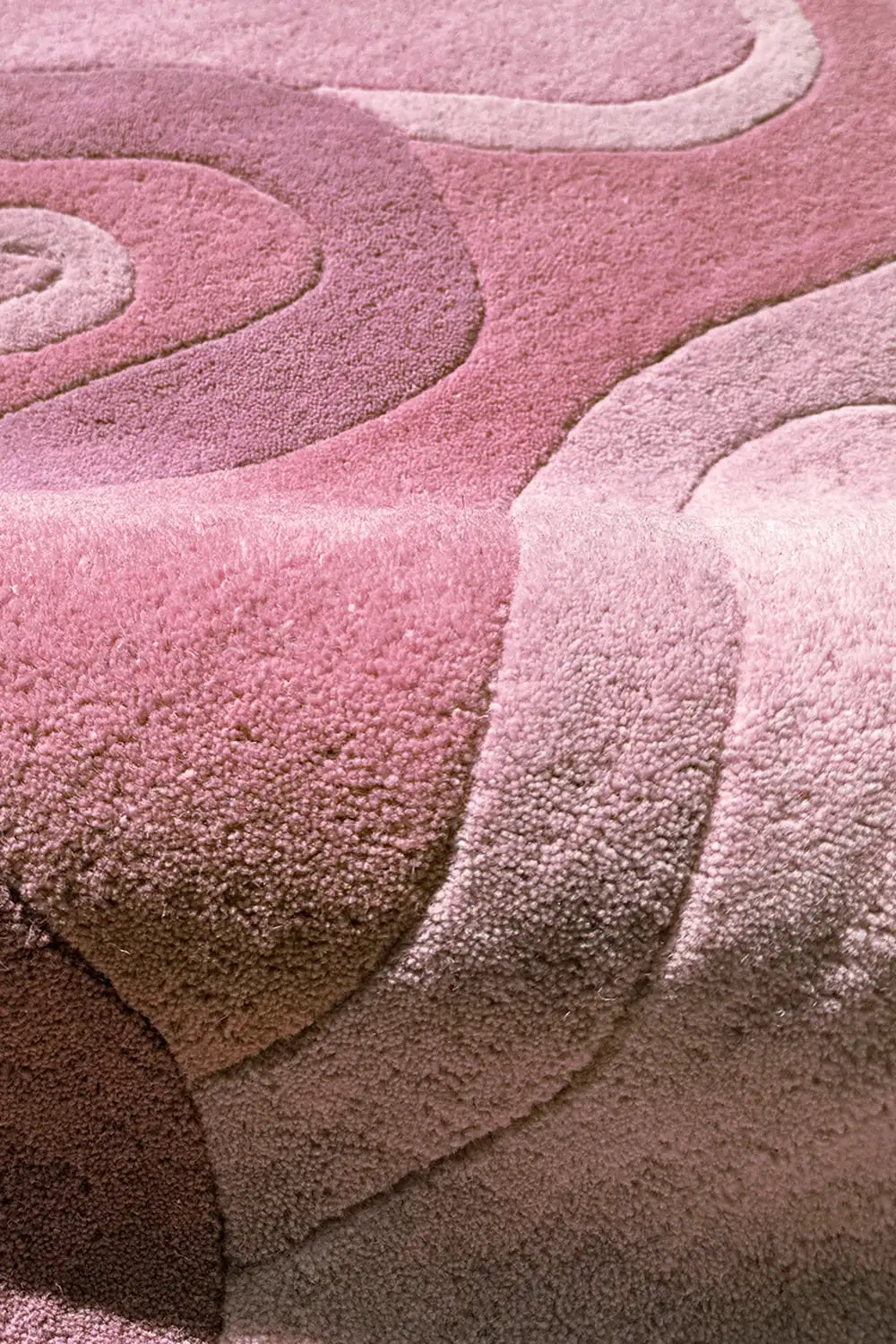 Pink Rolling Tides Hand Tufted Wool Rug、mySite、gigharbornorthrealestate