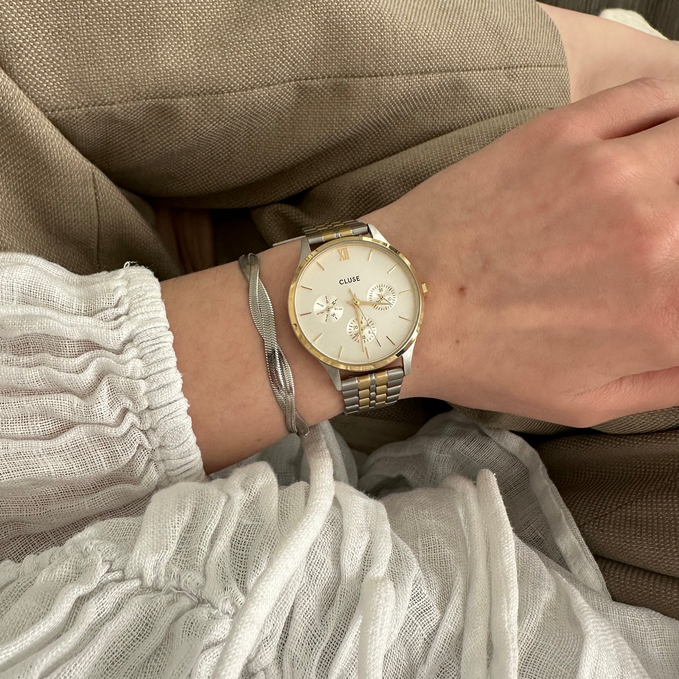  Élevé Twisted Snake Bracelet, Silver Colour