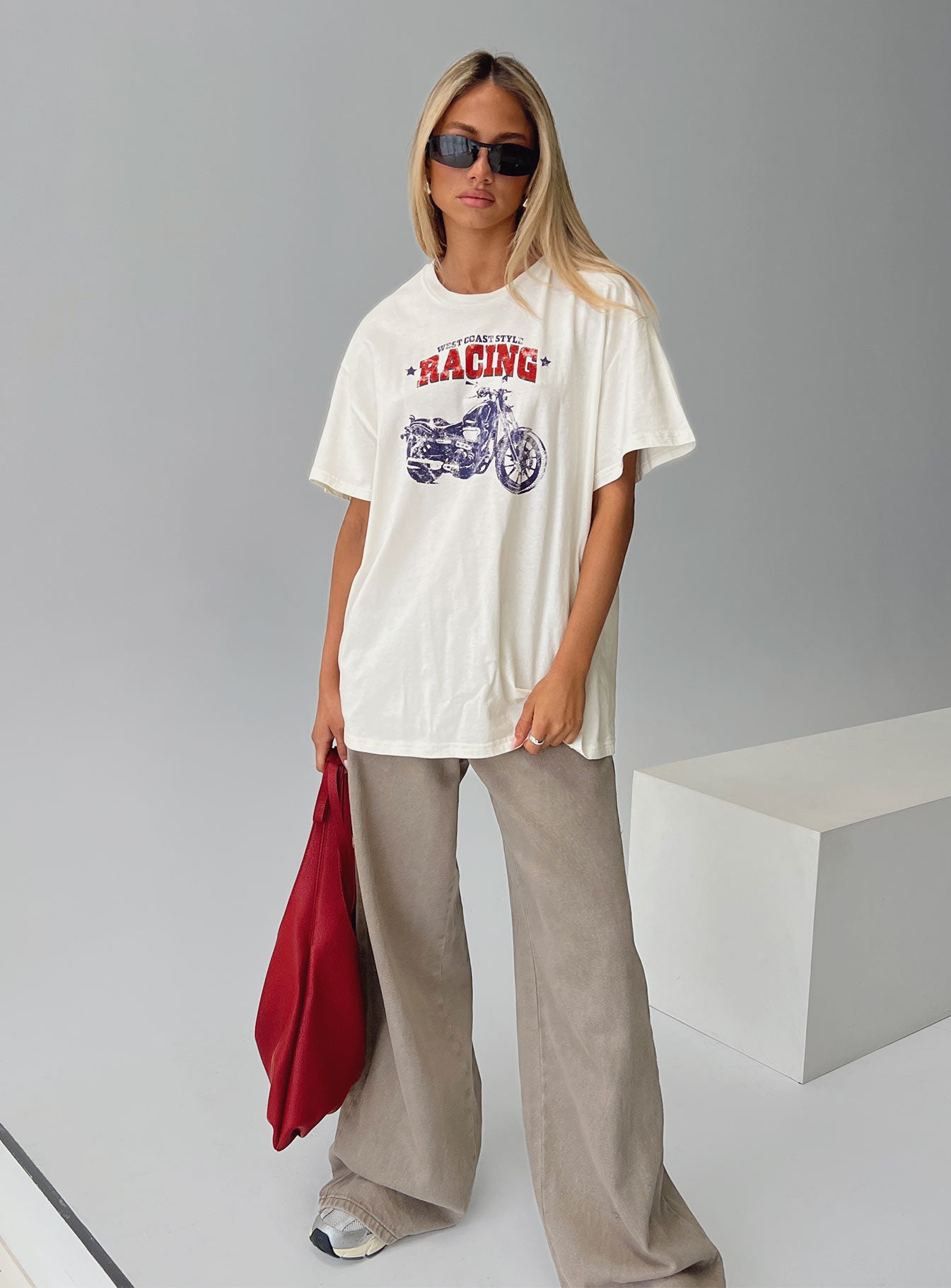 West Coast Style Oversized Tee White、mySite、solidvoid