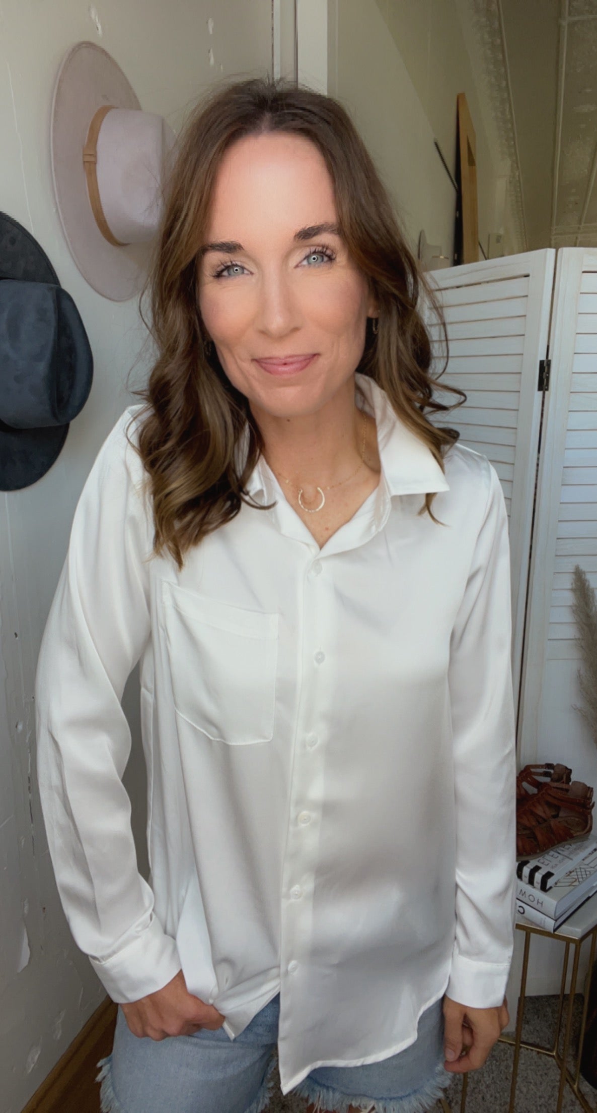 Ashley's Vibrant Button Down、mySite、garagedoors4me