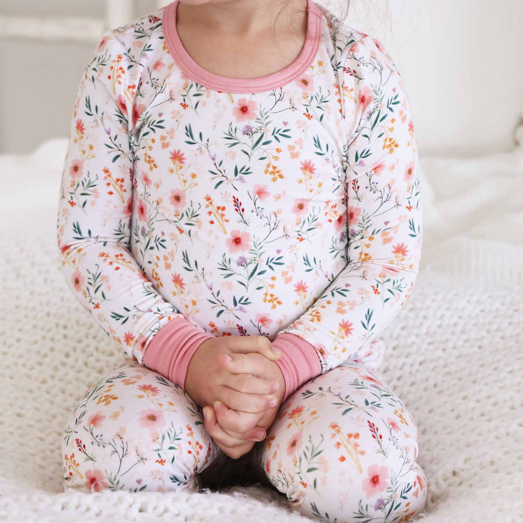  Winnie's Wildflowers Two Piece Pajama Set、mySite、layawaytickets