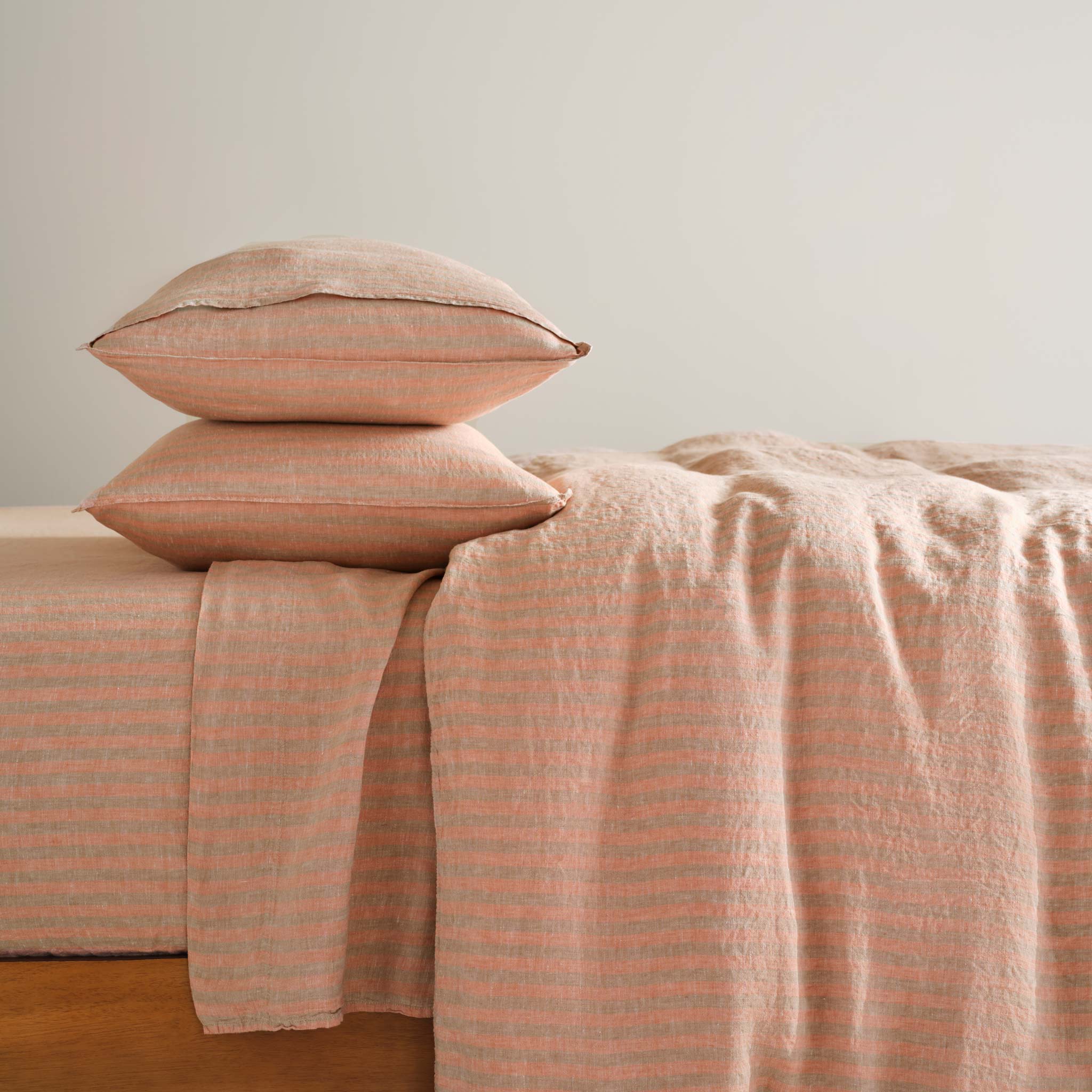  Caroline Z. Hurley Washed European Linen Core Sheet Set、mySite、sugarbowlscore