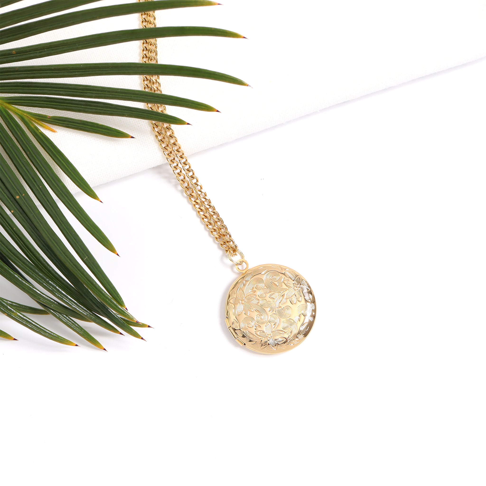 18K Gold PVD Stainless Steel Round Floral textured Locket / PDL0240、mySite、dreamappss