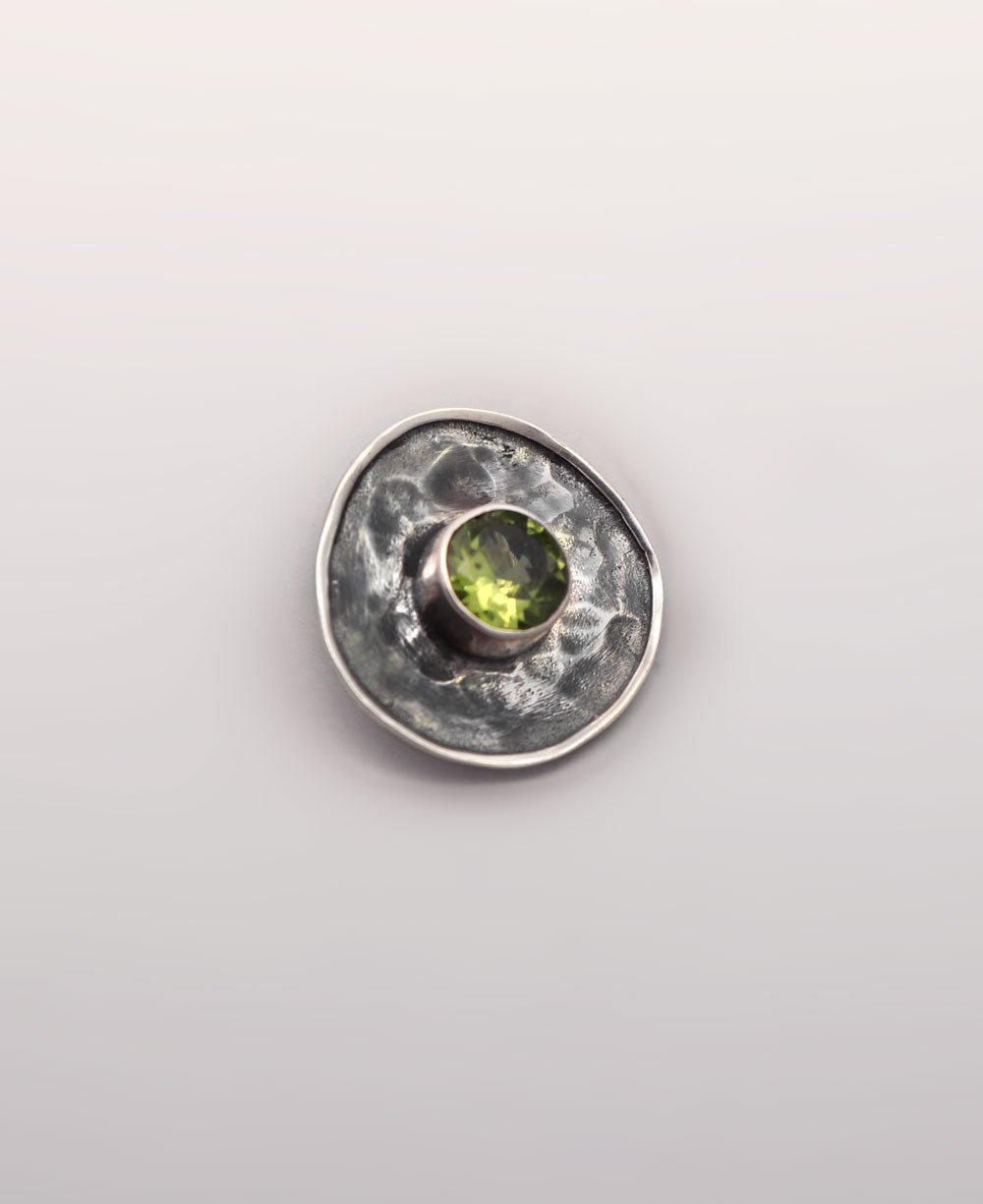 Oxidized Sterling Silver Peridot Circle Pendant、mySite、topwebapps