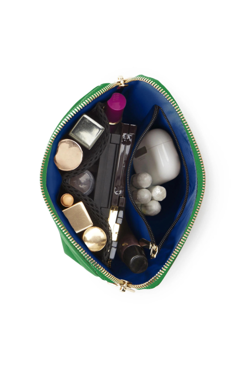 Signature Makeup Bag-Kelly Green With Light Navy Interior、mySite、hinf8tx79