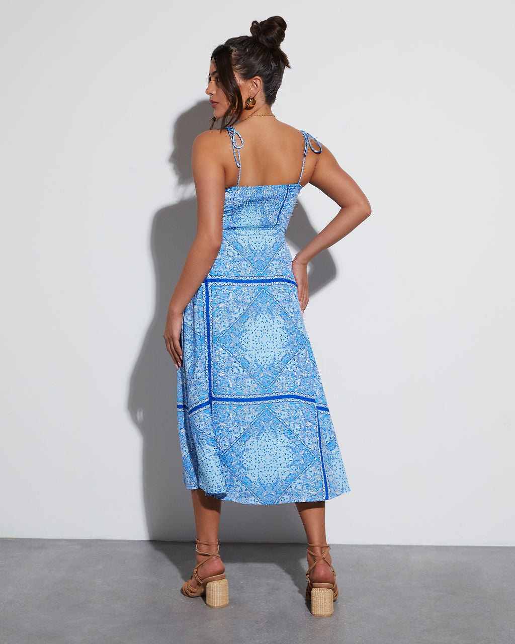 {product_title} - {shop_name}