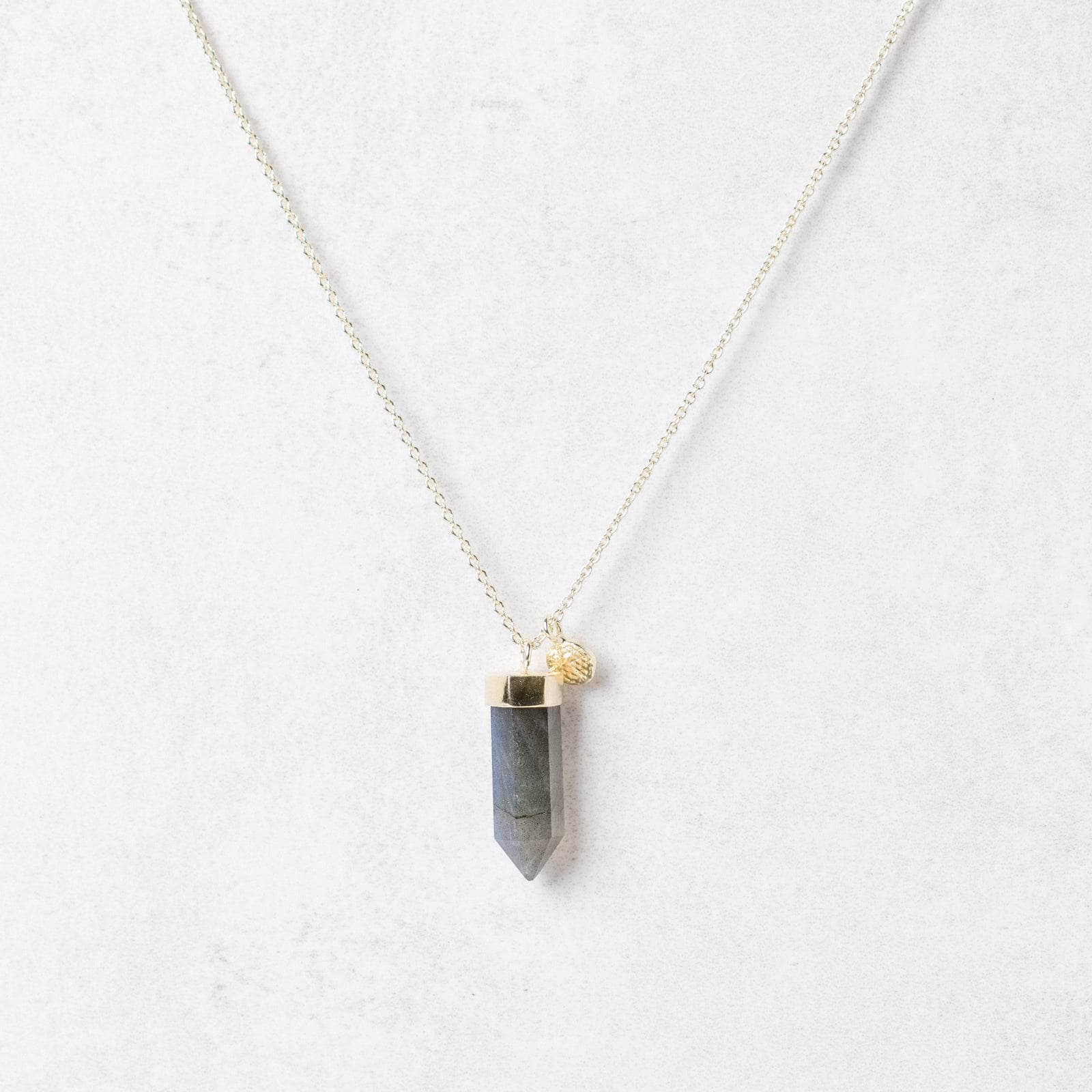 Labradorite Crystal Point Necklace、mySite、hinf8tx79