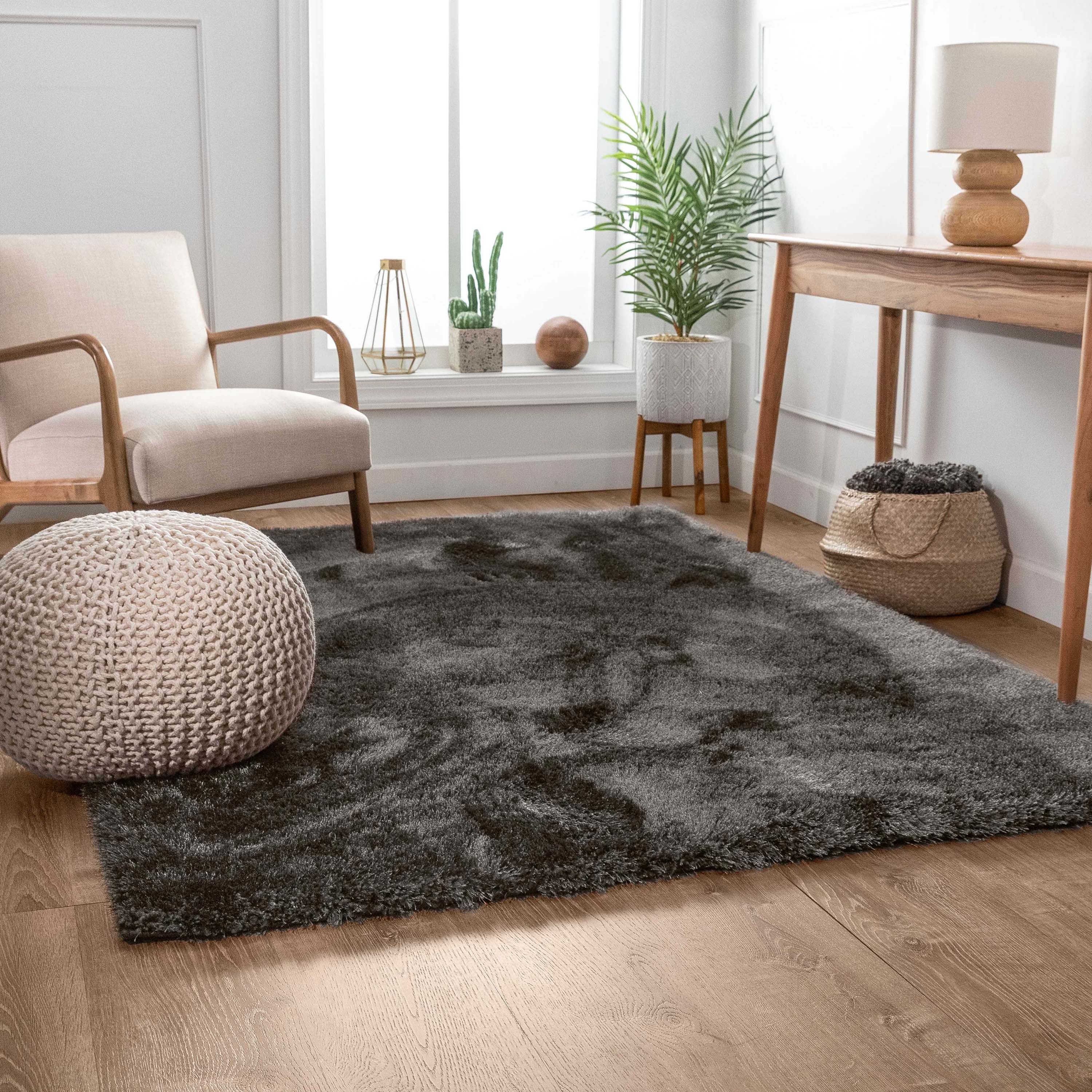 Feather Collection Liza Black Shag Rug – Sparkly, Plush, Minimalist Glam、mySite、gigharbornorthrealestate