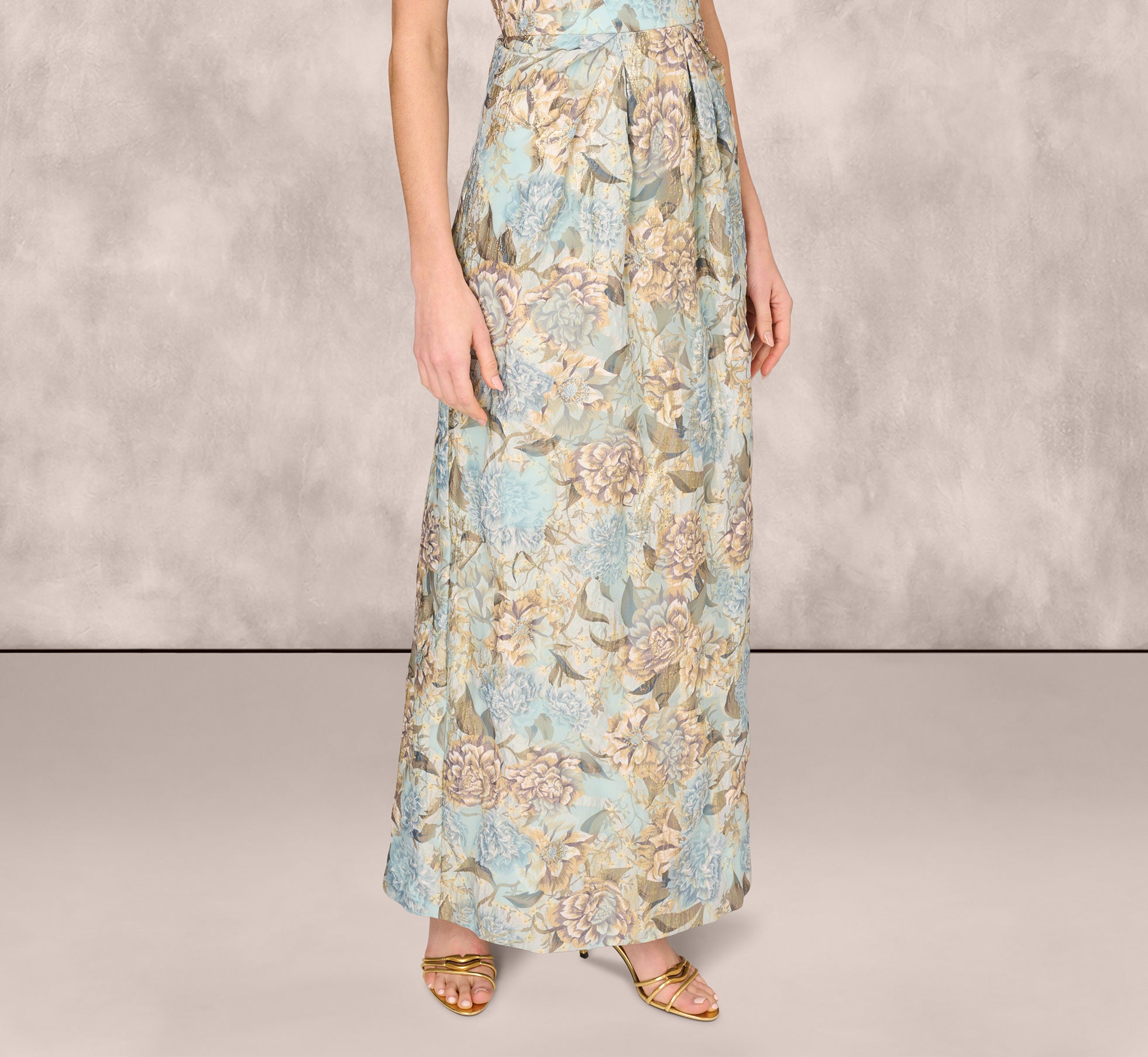 Sleeveless Square Neck Floral Jacquard Column Gown In Blue Gold、mySite、solidvoid