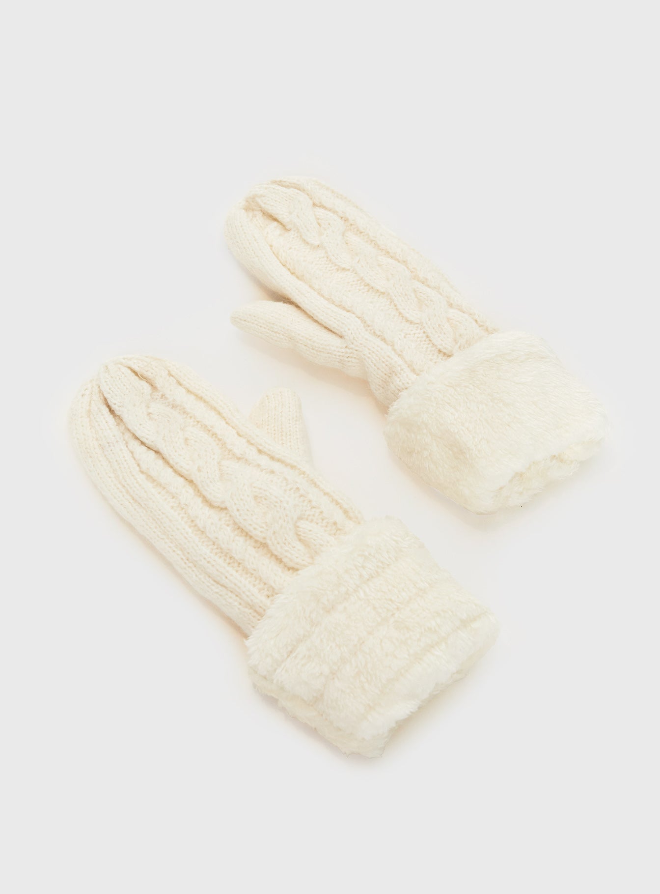 Charel Mittens White、mySite、solidvoid