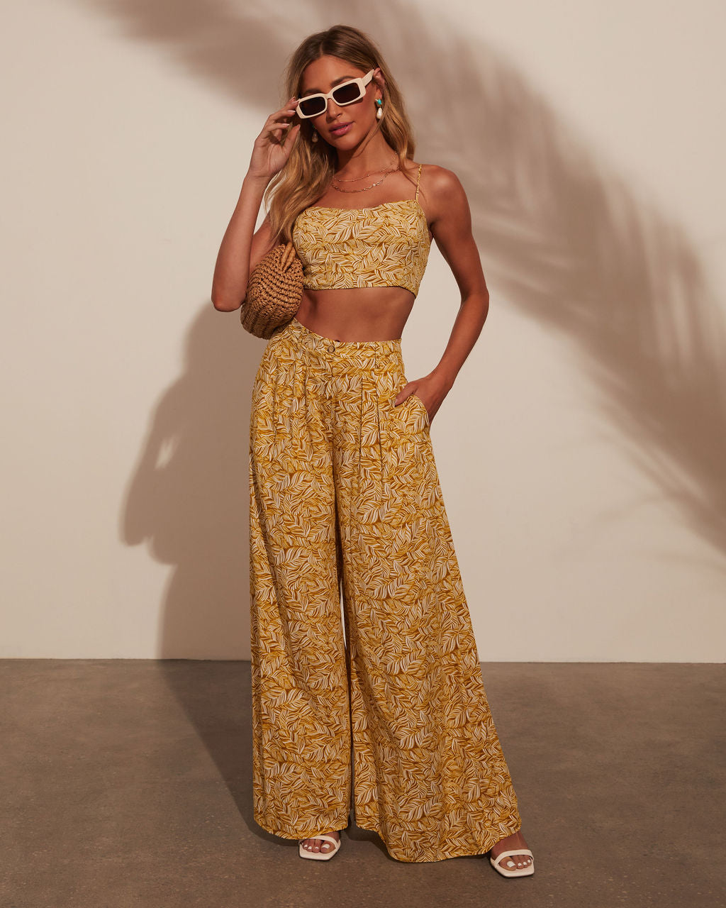 {product_title} - {shop_name}