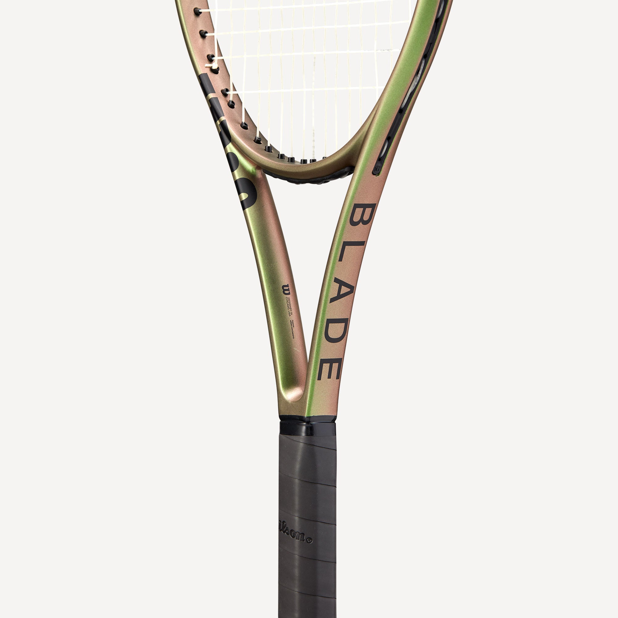 Wilson Blade 100UL V8 Tennis Racket