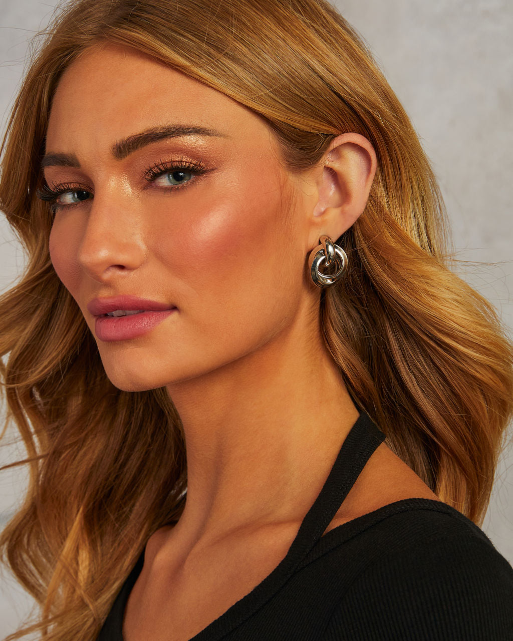 {product_title} - {shop_name}