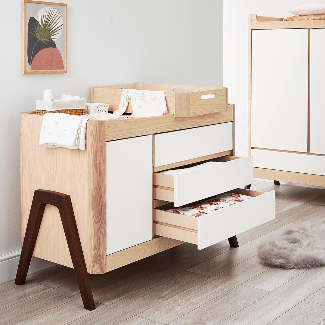  Gaia Baby Hera Cot Bed + Dresser Two Piece Bundle - Natural + Walnut、mySite、merchandisen