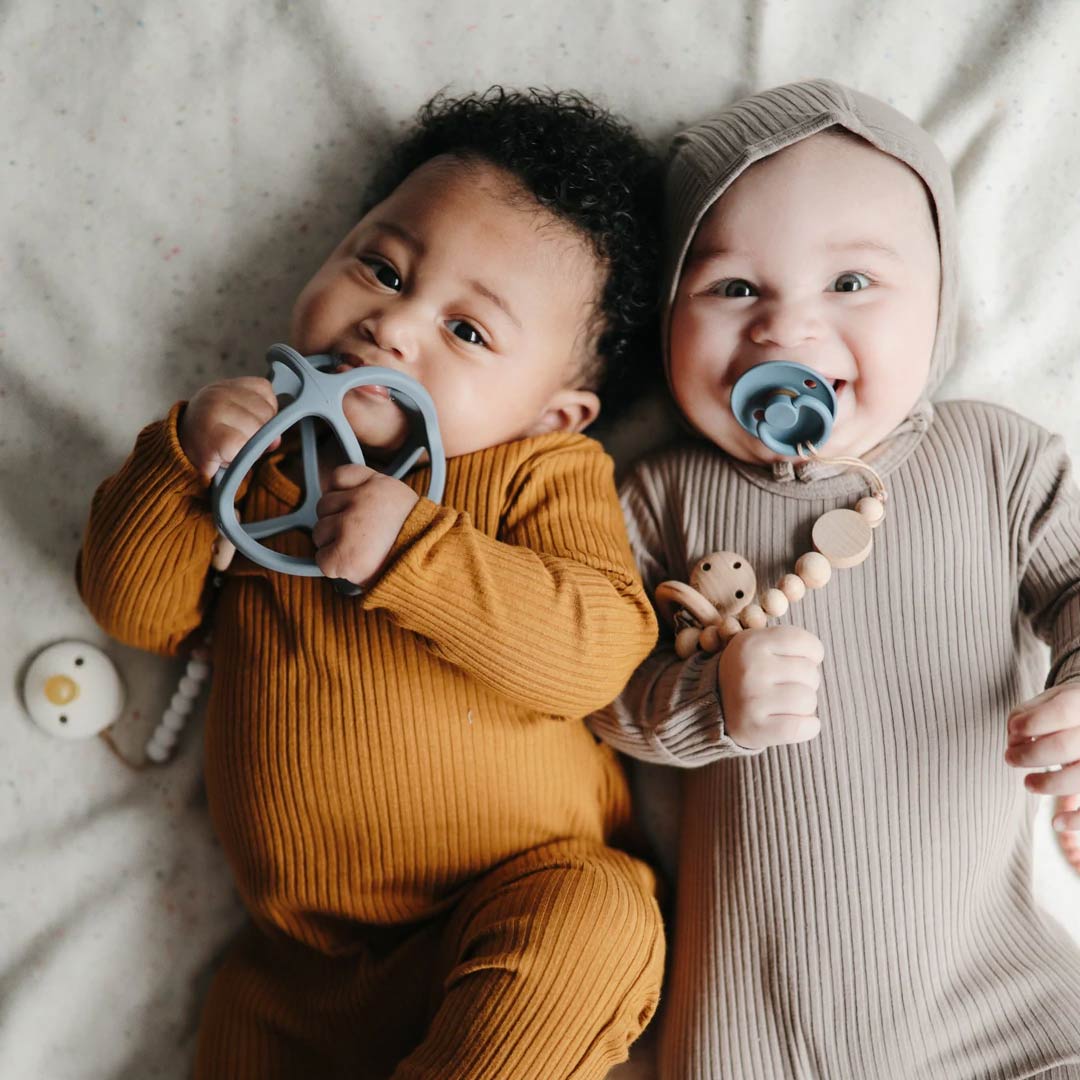  Mushie Teether Ball - Tradewinds、mySite、merchandisen