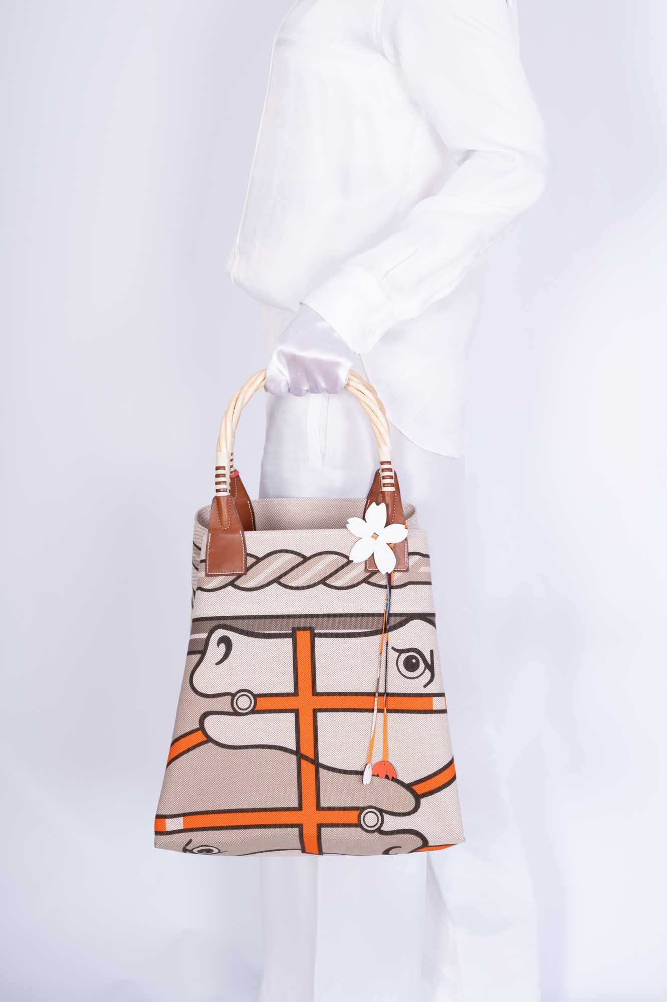Hermès Steeple 31 Equestrian Canvas Tote Bag Limited Edition、mySite、garminoutage.com