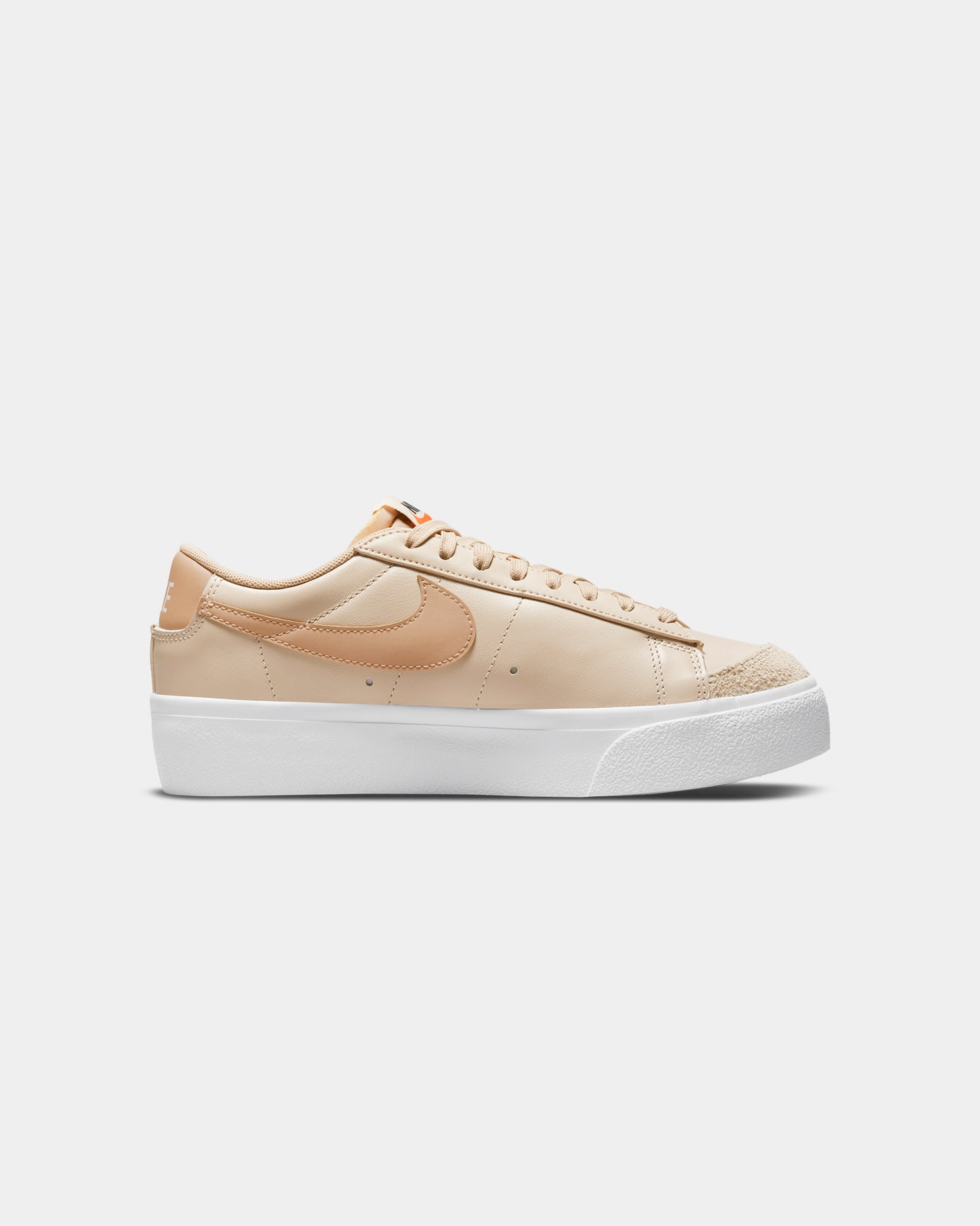 Nike Women's Blazer Low Platform Sanddrift/Hemp-Sanddrift/Black、mySite、zt4zffjzw