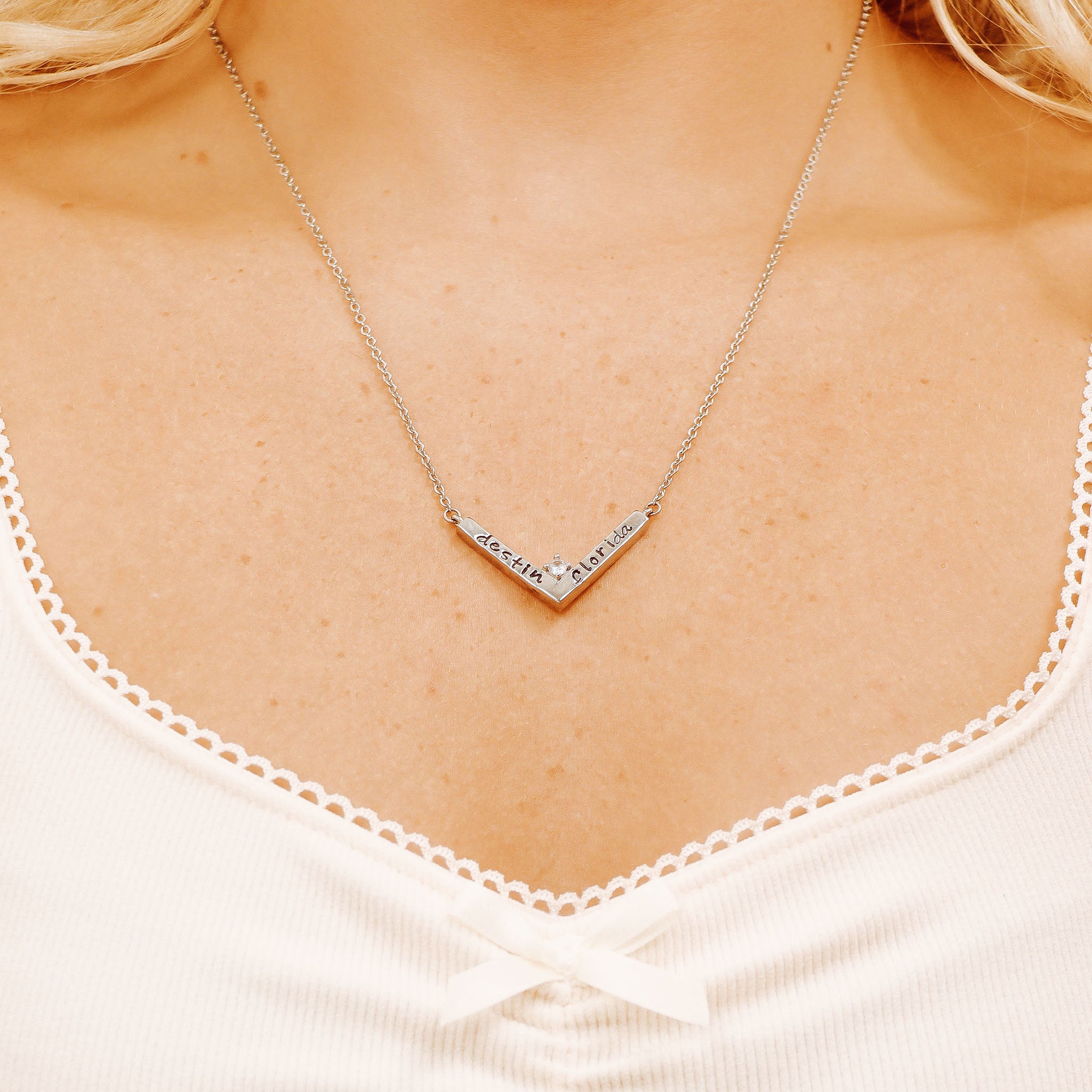 18K PVD Stainless Steel CZ V-Shaped Blank Pendant Necklace / SBB0292、mySite、dreamappss