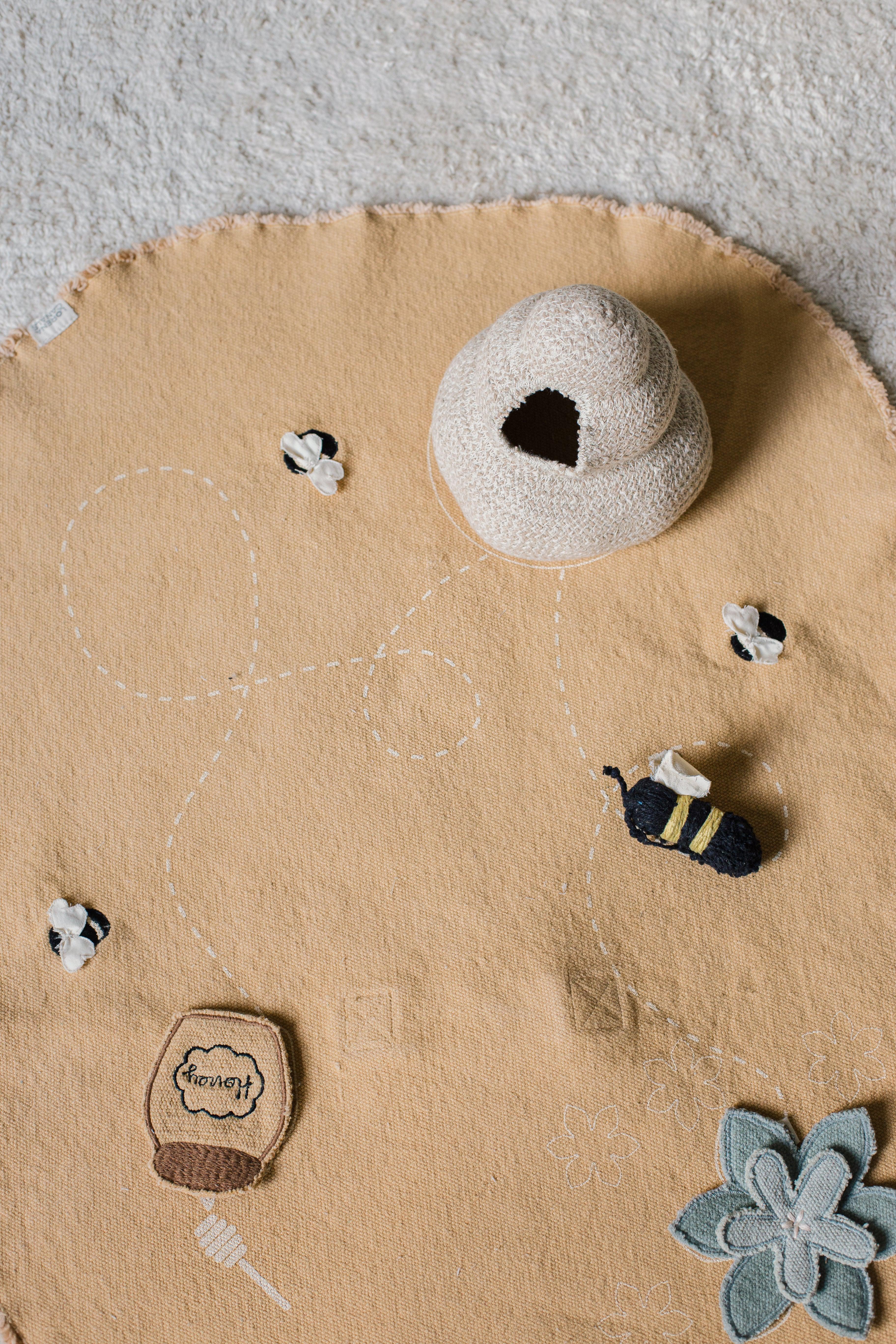 SMALL WORLD GREEN TOY NECTAR TO HONEY、mySite、gigharbornorthrealestate