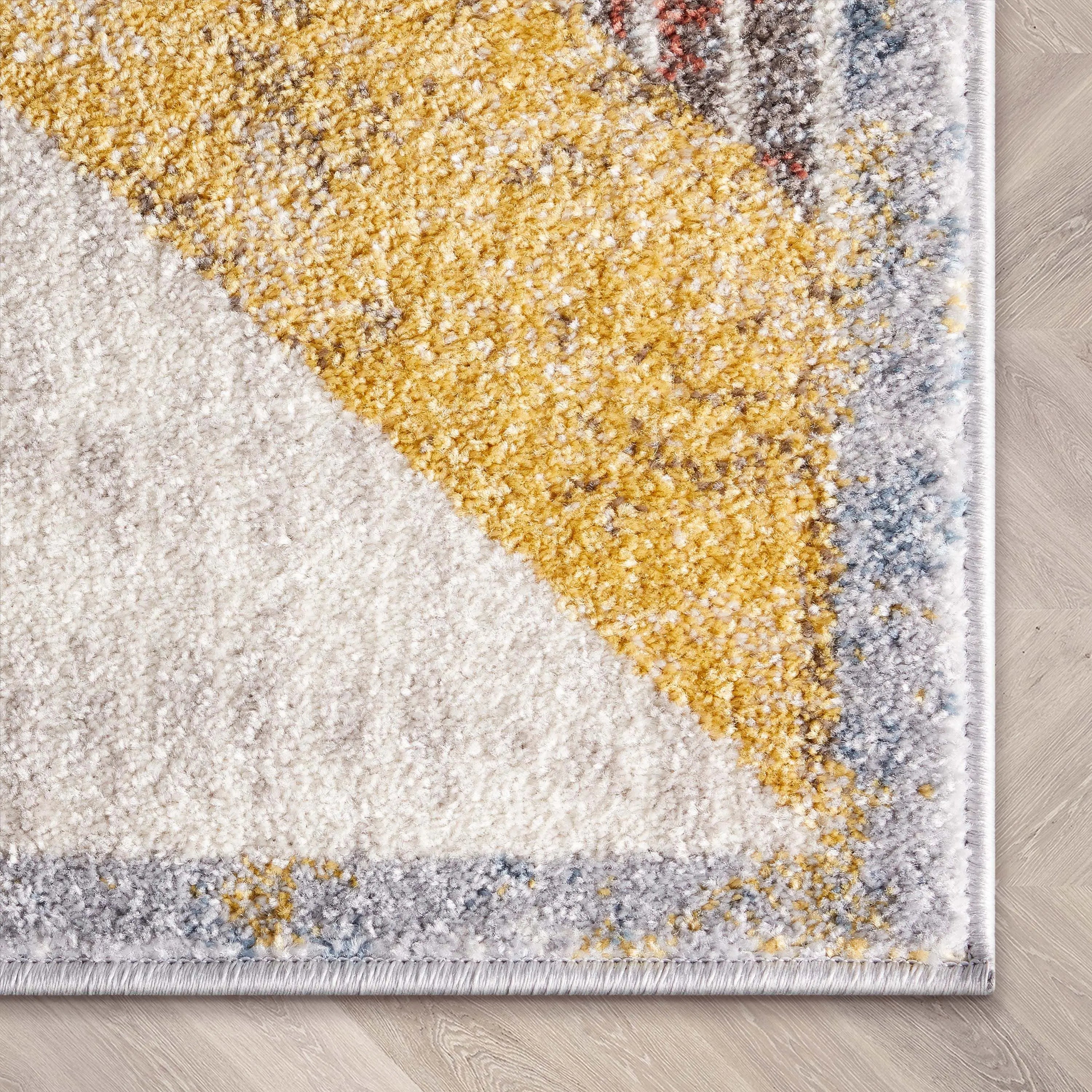 Jacey Geometric Distressed Grey Rug、mySite、gigharbornorthrealestate