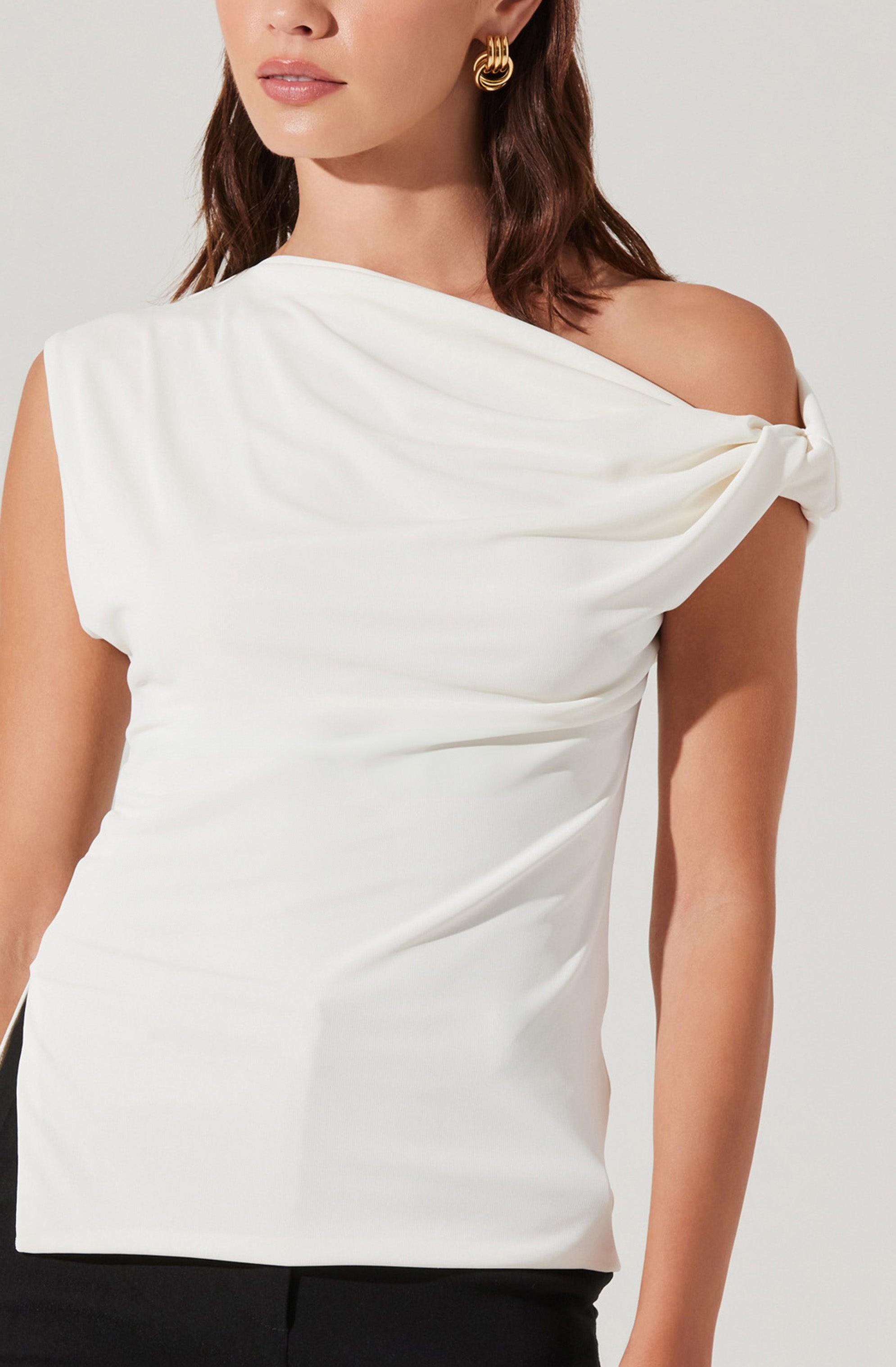 Aphra Twisted Off Shoulder Top、mySite、solidvoid