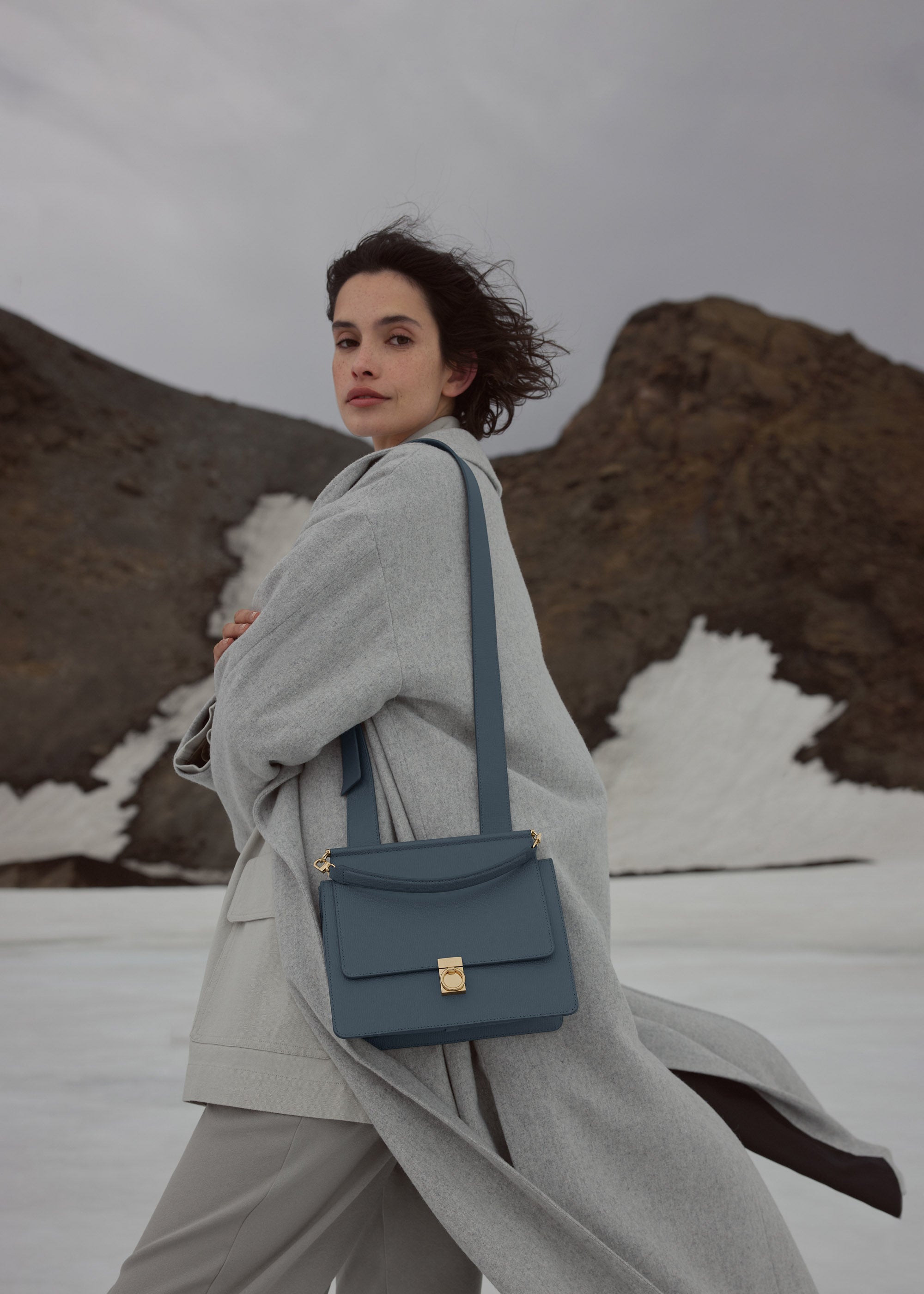 Num茅ro Sept - Bleu Minuit Grain茅、mySite、camillekostekn