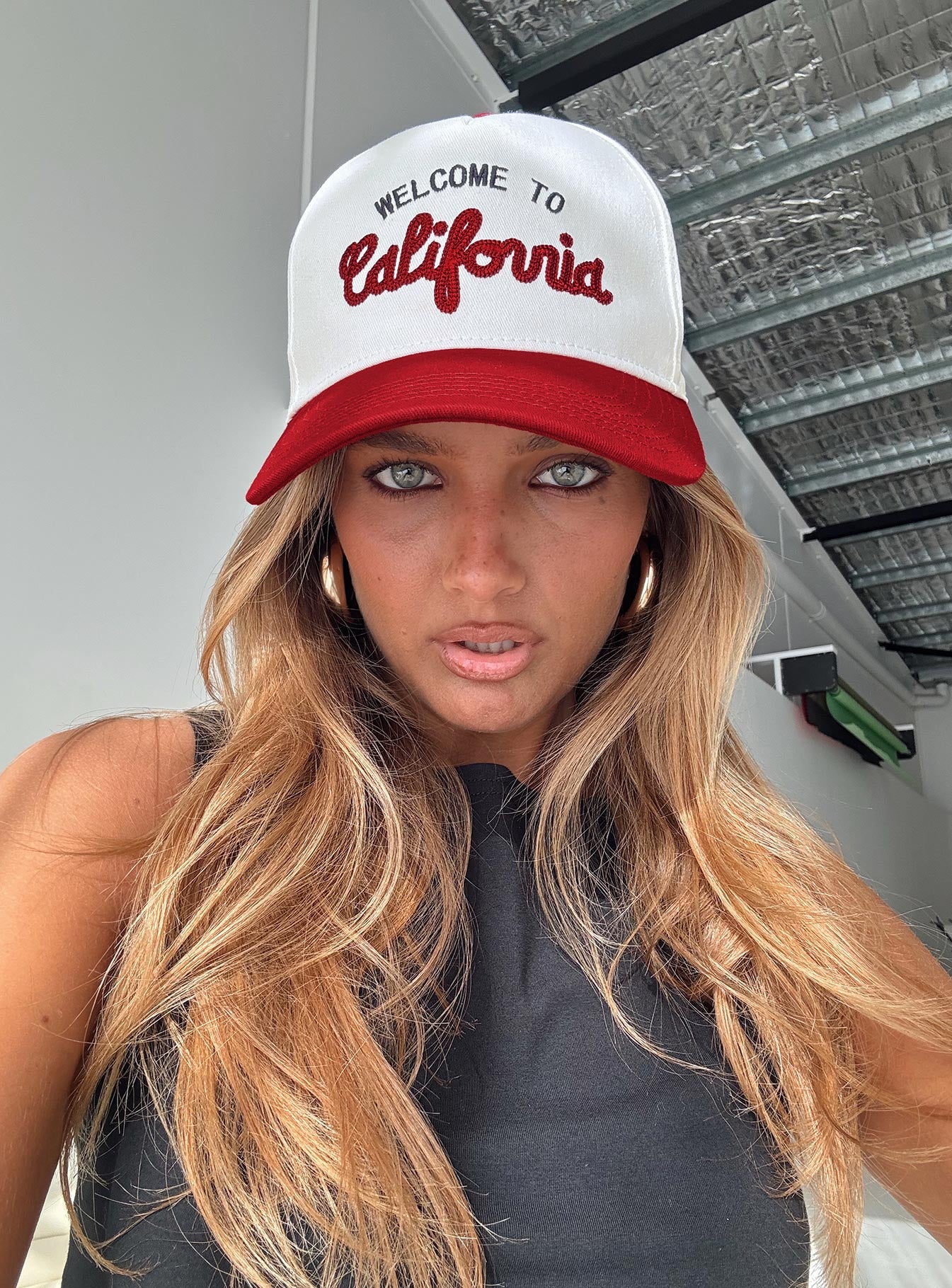 California Trucker Hat Red / White、mySite、solidvoid