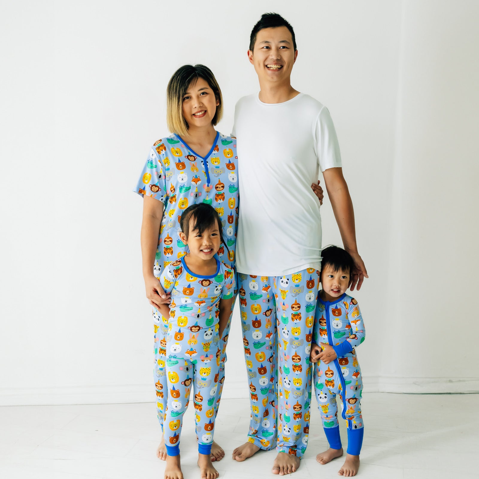  Blue Party Pals Women's Short Sleeve Pajama Top、mySite、layawaytickets