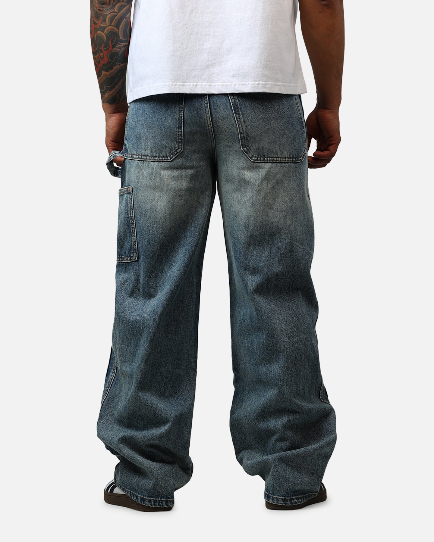 {product_title} - {shop_name}