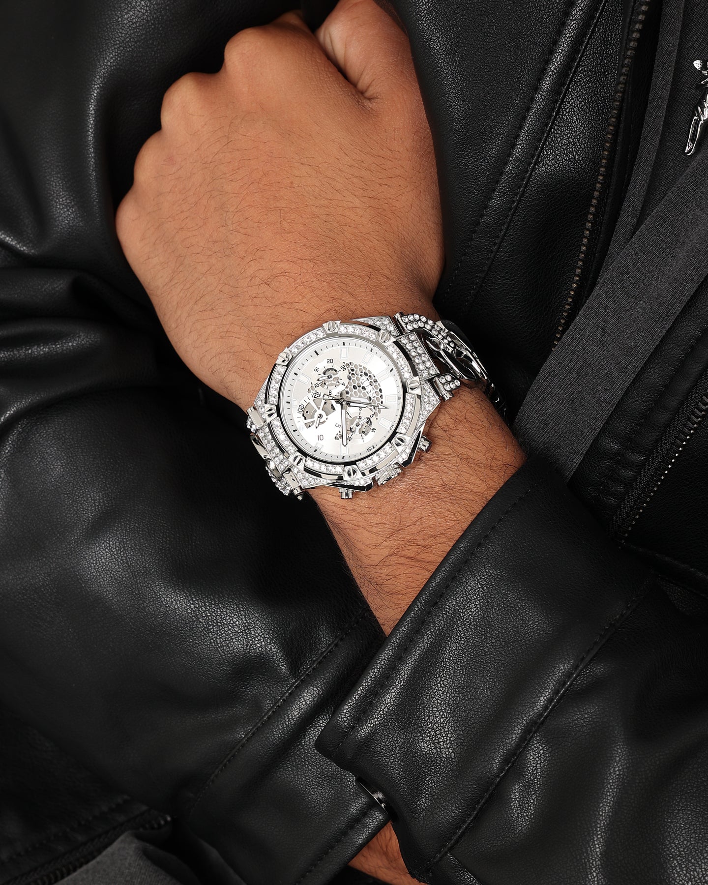 {product_title} - {shop_name}