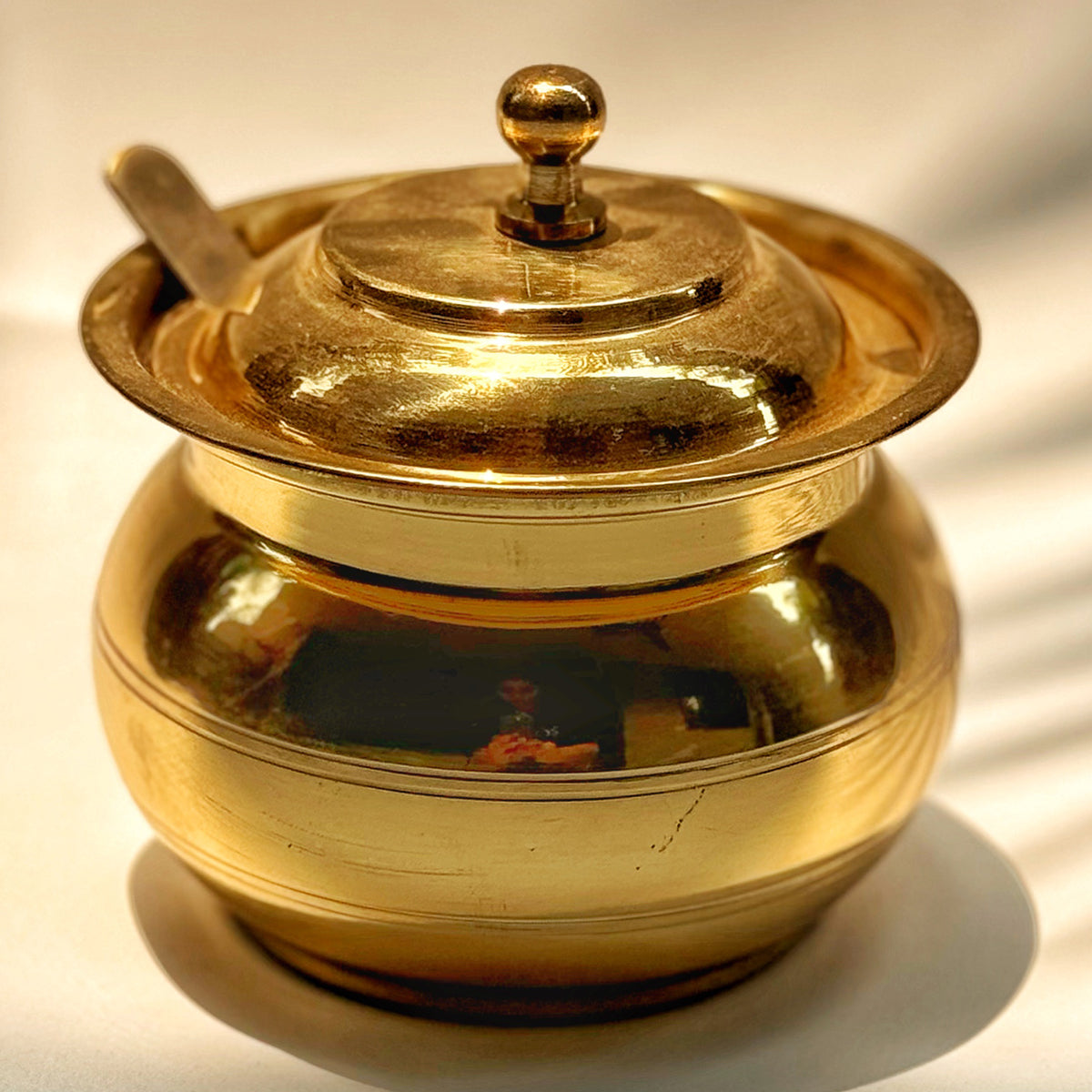 Brass Ghee Pot with Spoon | Glossy | 4 inches、mySite、camillekostekn