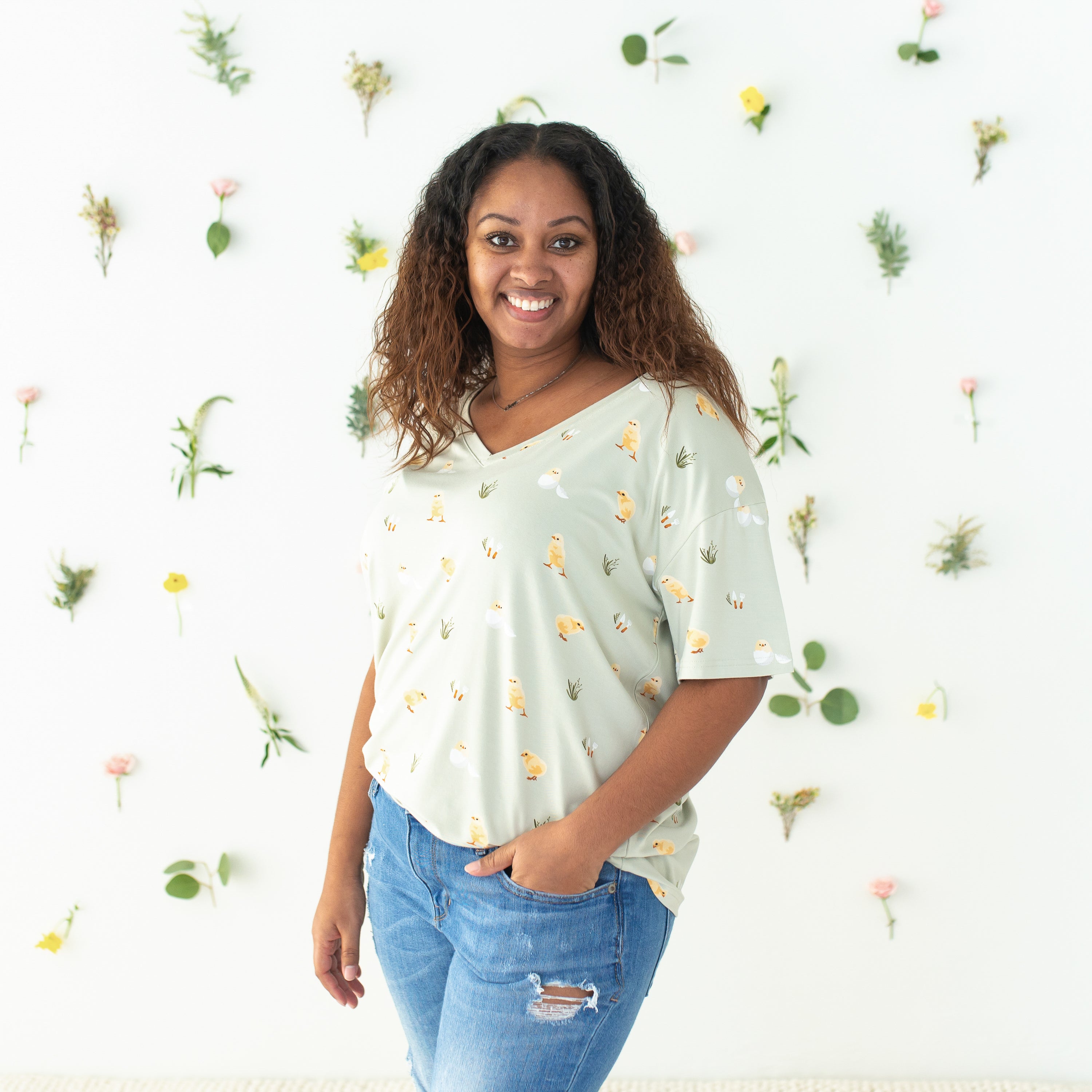  Women’s Relaxed Fit V-Neck in Aloe Chick、mySite、layawaytickets