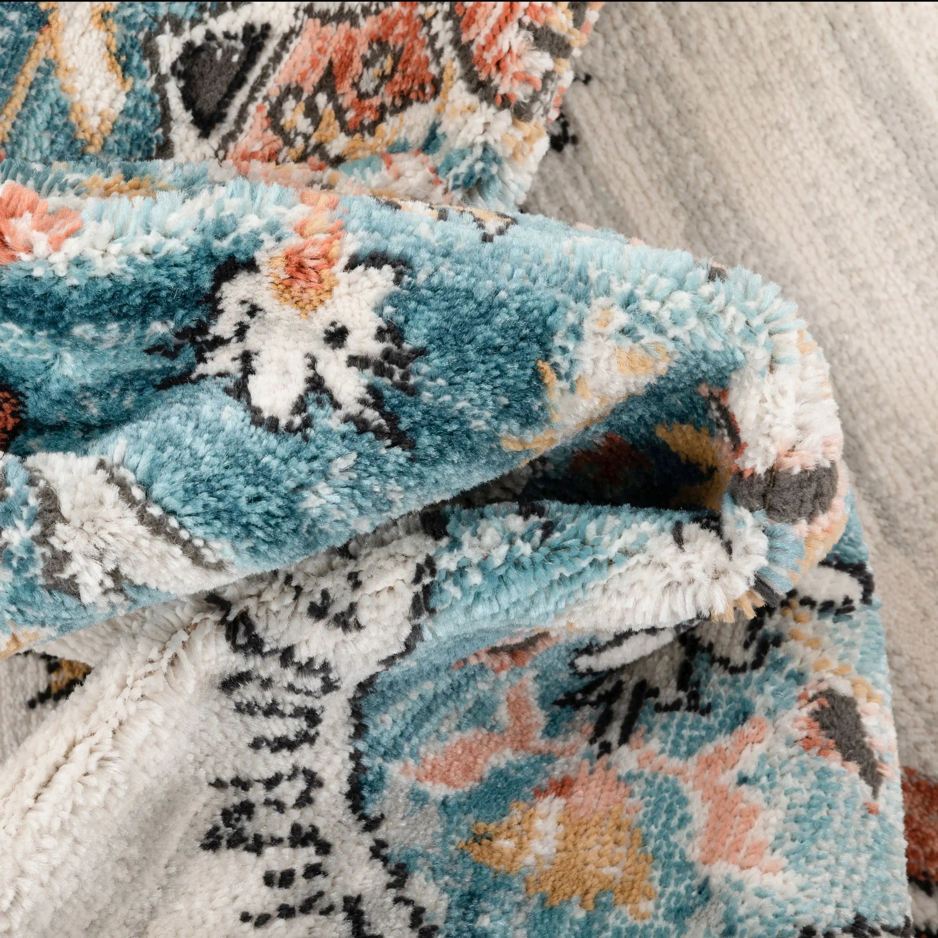 Manor Vintage Bohemian Medallion Oriental Blue Rug、mySite、gigharbornorthrealestate