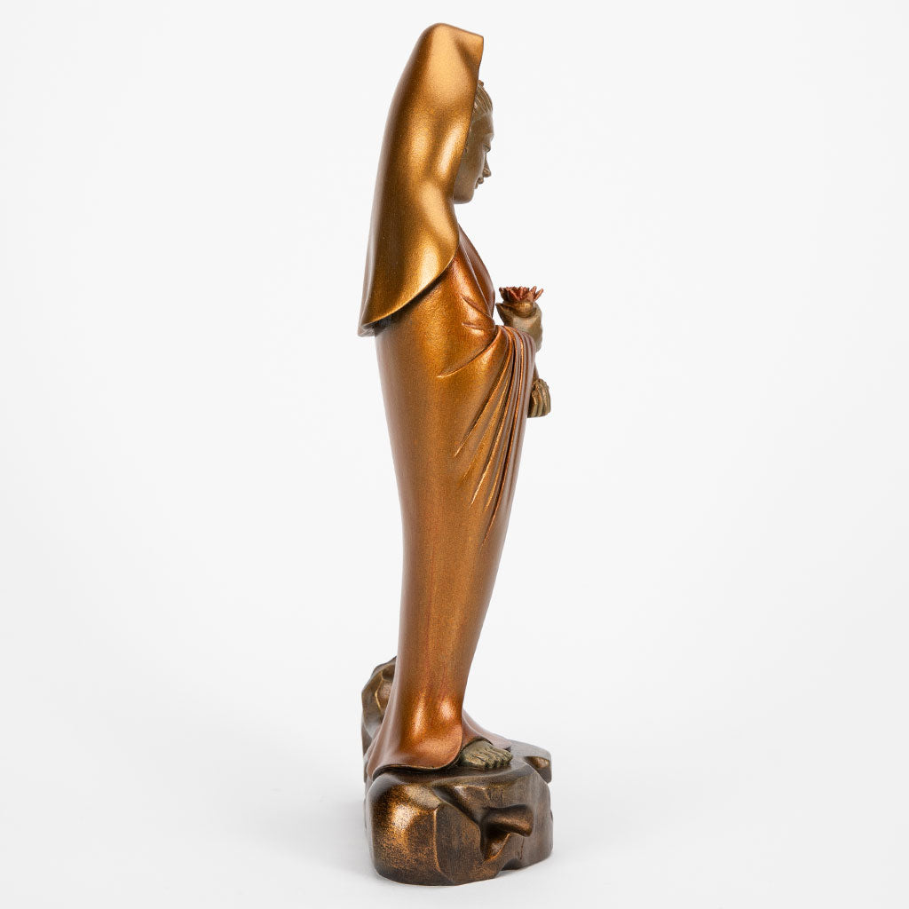 Kuan Yin with Vessel and Lotus Statue、mySite、topwebapps