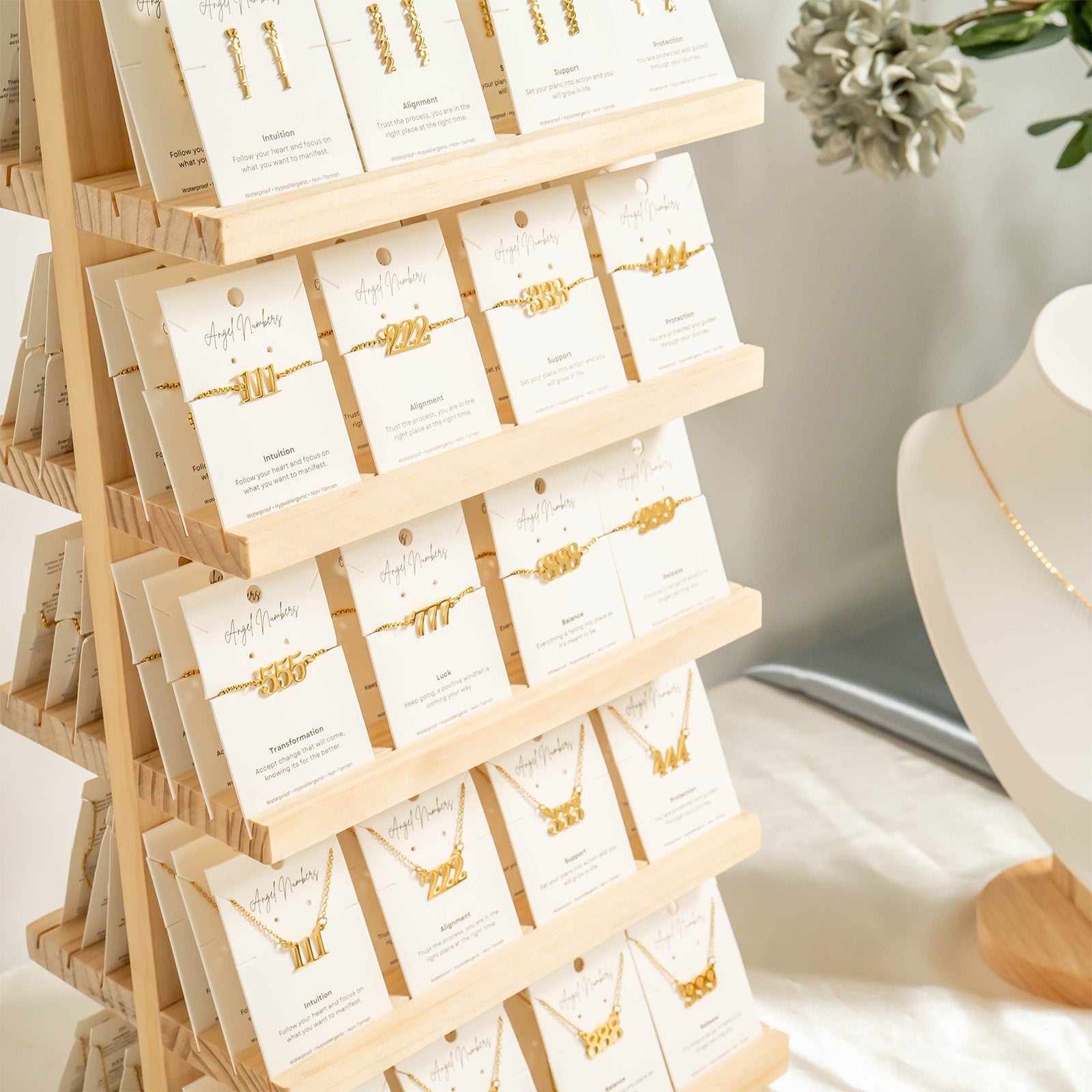 Jordan Jewelry Display / DSP0042、mySite、dreamappss