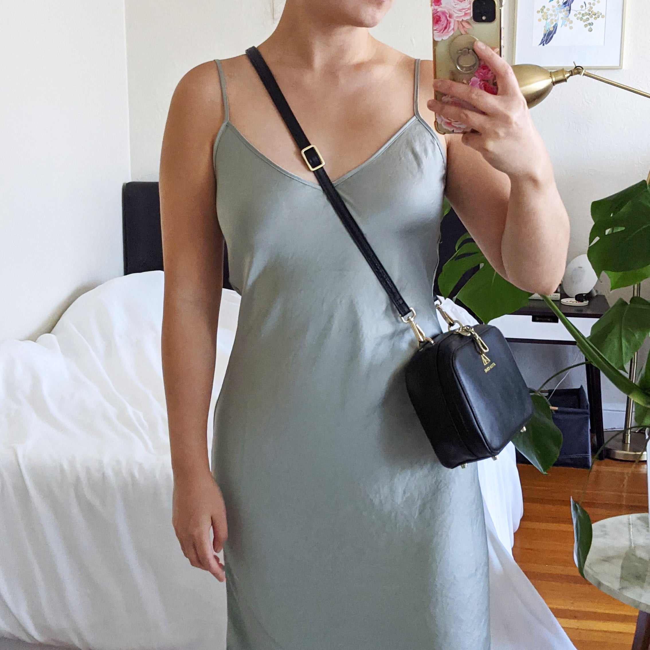 Elise Crossbody with Locking Clasps Strap、mySite、garagedoors4me